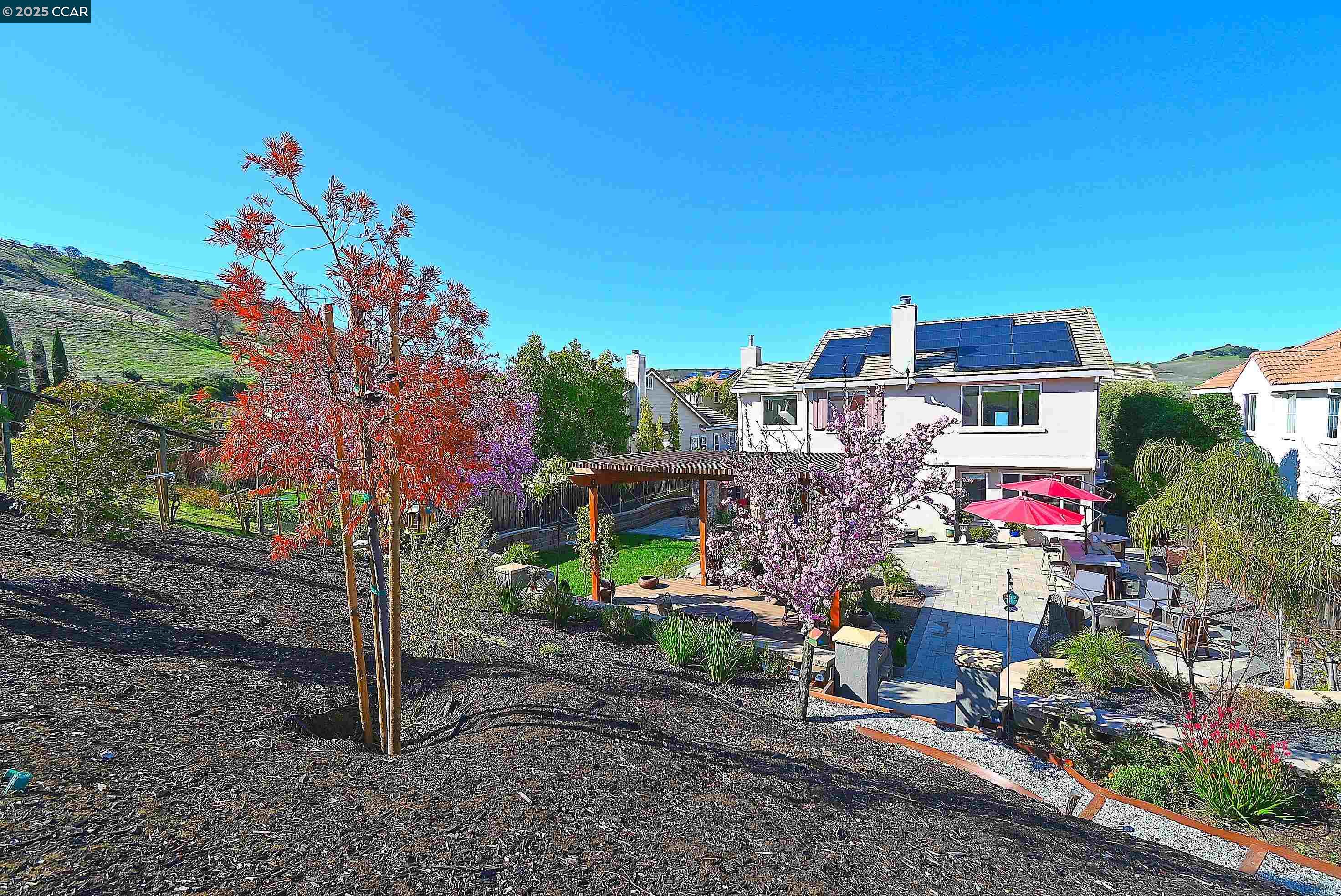 Detail Gallery Image 4 of 55 For 829 Deer Spring Cir, Concord,  CA 94521 - 5 Beds | 2/1 Baths