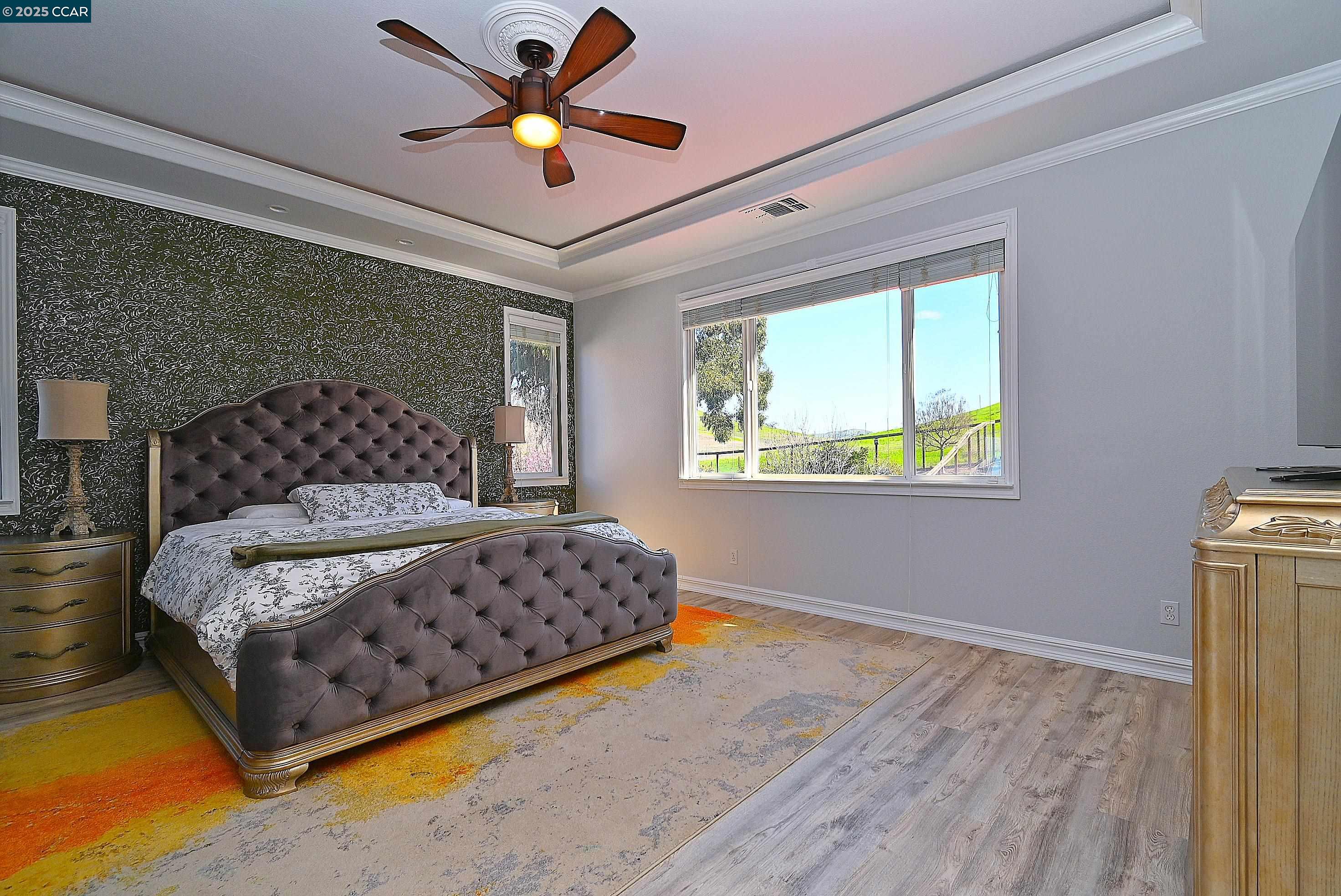 Detail Gallery Image 33 of 55 For 829 Deer Spring Cir, Concord,  CA 94521 - 5 Beds | 2/1 Baths