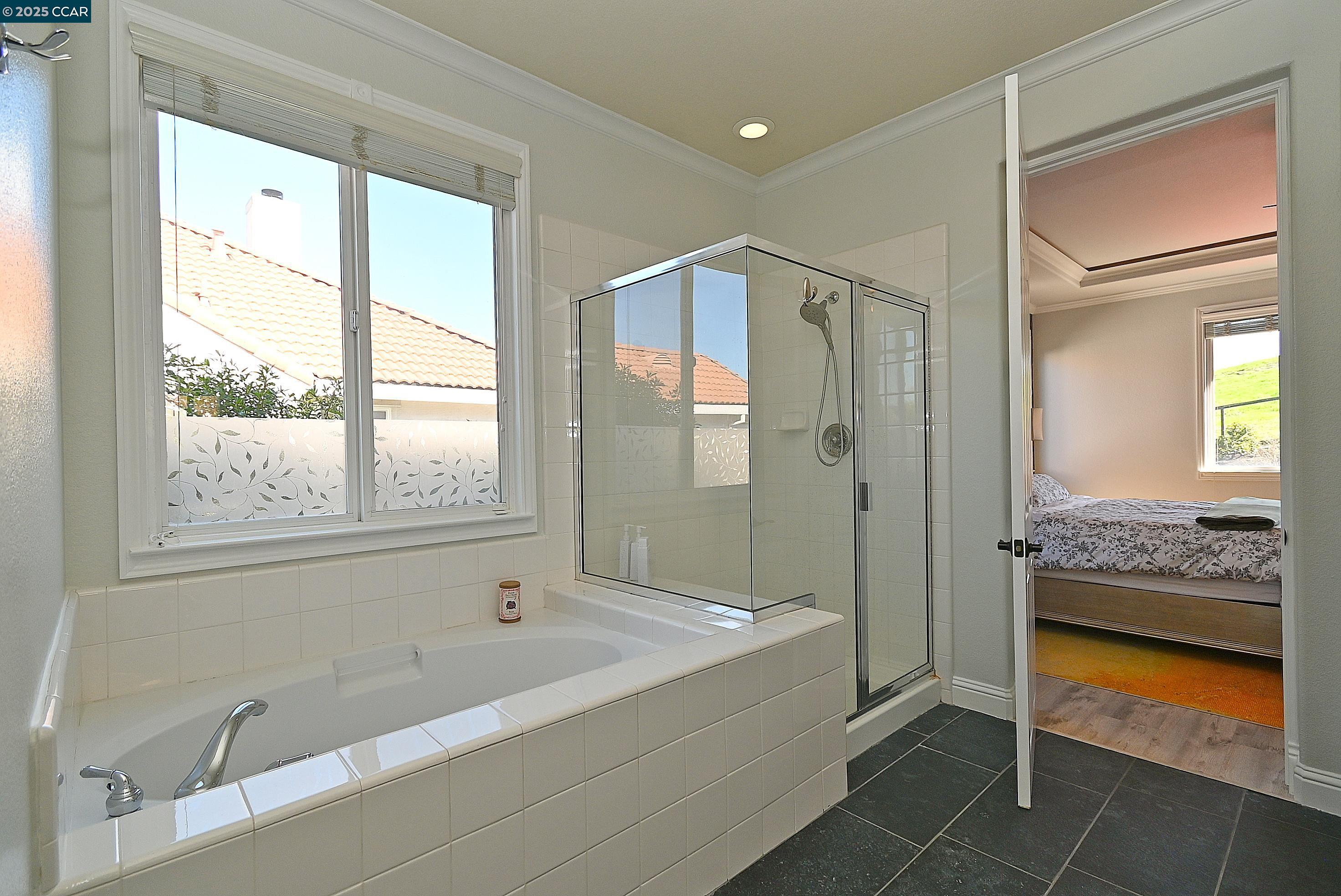 Detail Gallery Image 36 of 55 For 829 Deer Spring Cir, Concord,  CA 94521 - 5 Beds | 2/1 Baths