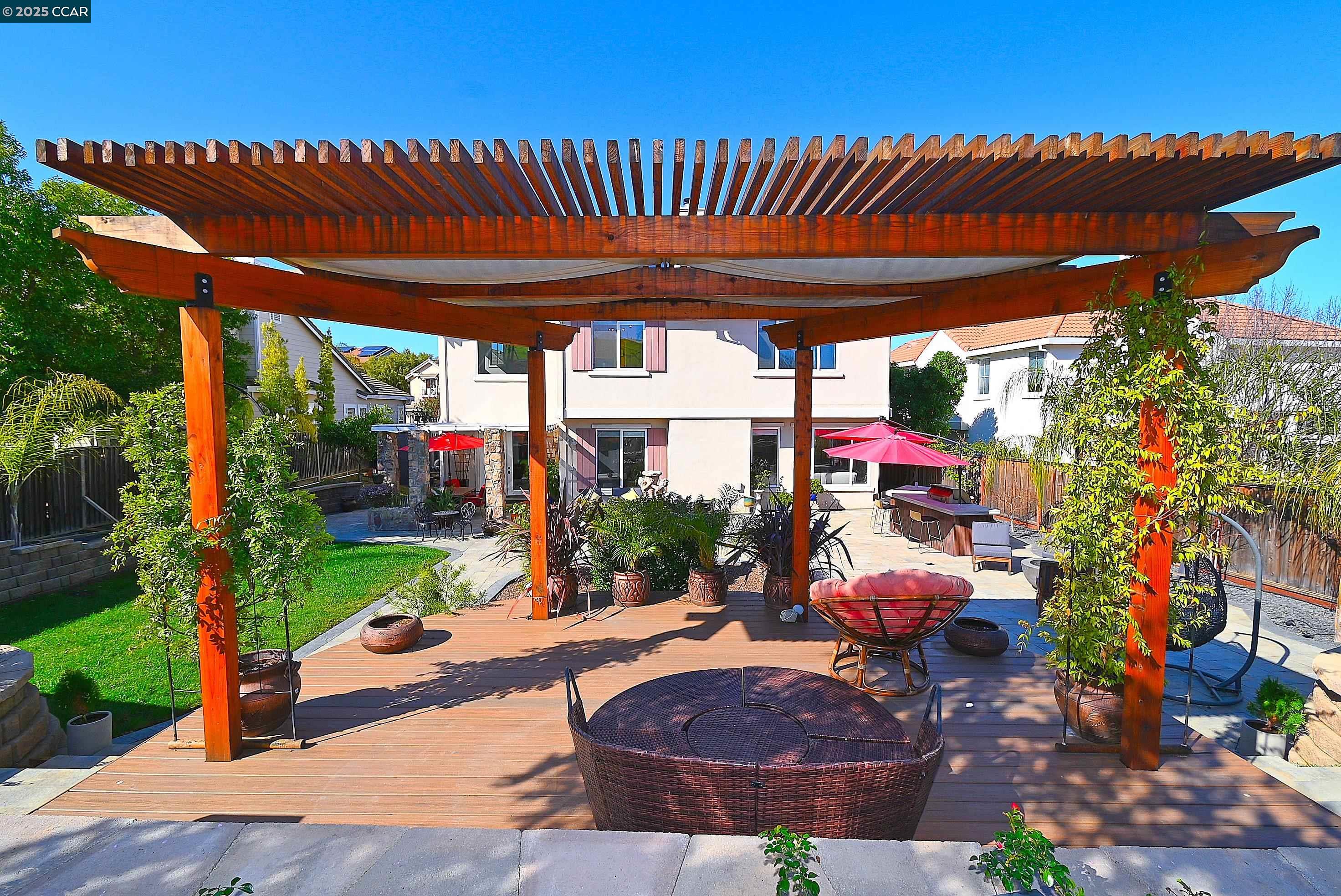 Detail Gallery Image 41 of 55 For 829 Deer Spring Cir, Concord,  CA 94521 - 5 Beds | 2/1 Baths