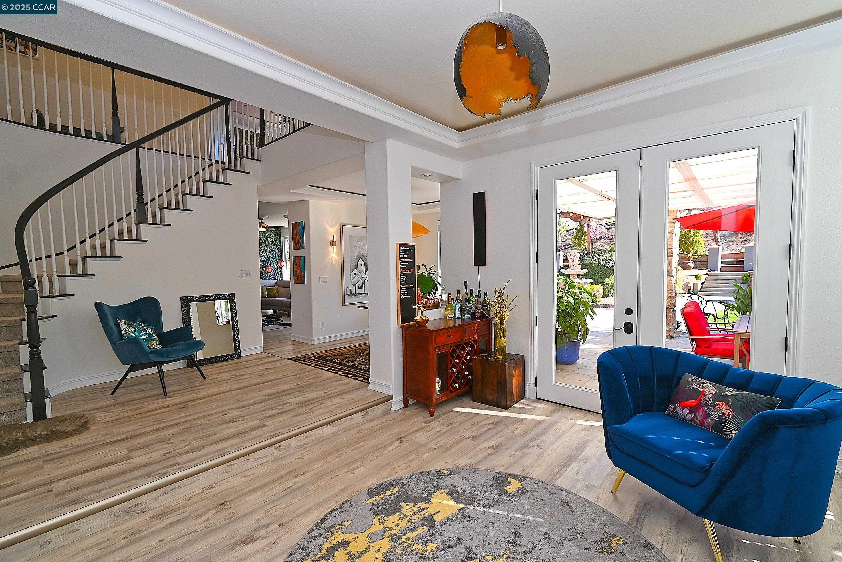 Detail Gallery Image 8 of 55 For 829 Deer Spring Cir, Concord,  CA 94521 - 5 Beds | 2/1 Baths