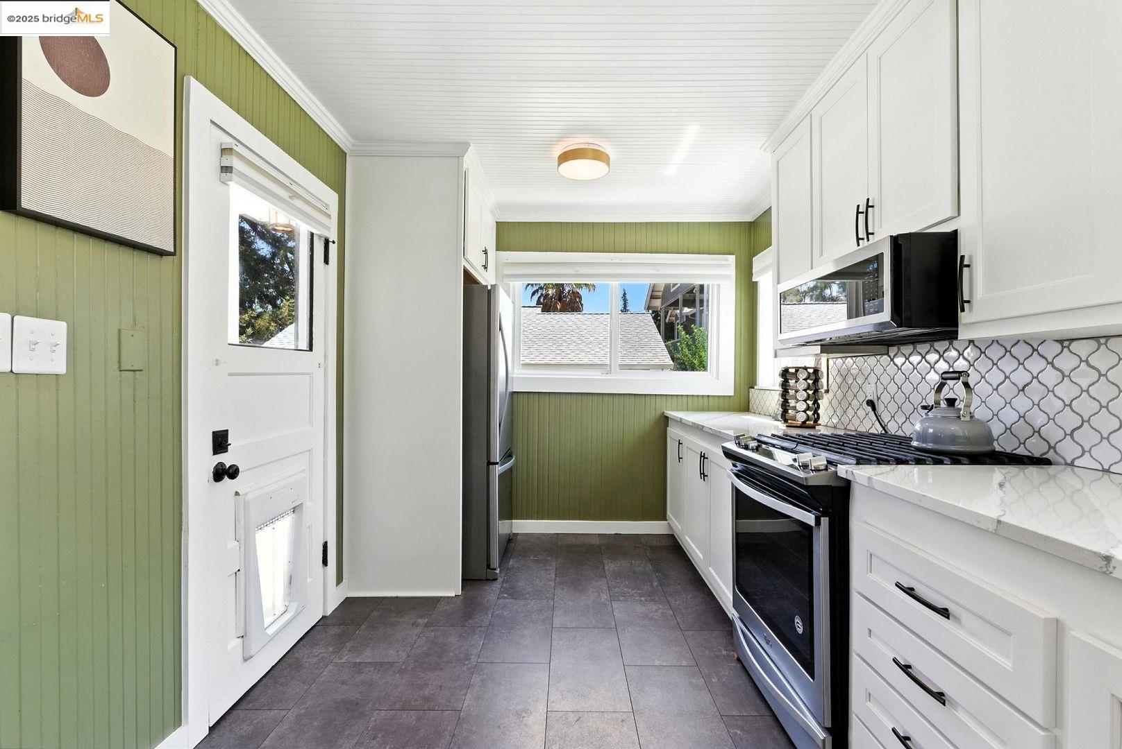 Detail Gallery Image 26 of 56 For 1647 B St, Napa,  CA 94559 - 3 Beds | 1 Baths