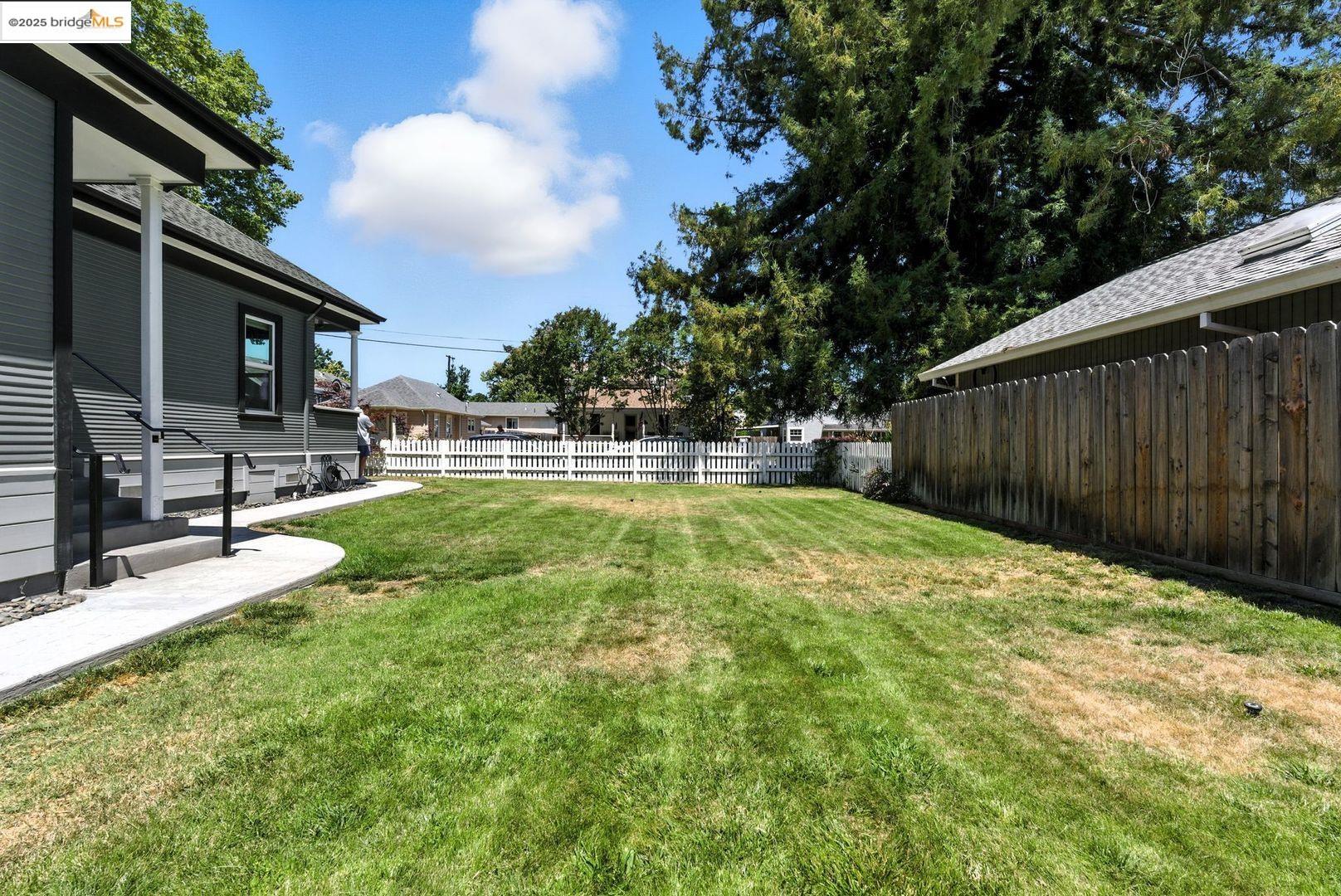 Detail Gallery Image 28 of 56 For 1647 B St, Napa,  CA 94559 - 3 Beds | 1 Baths