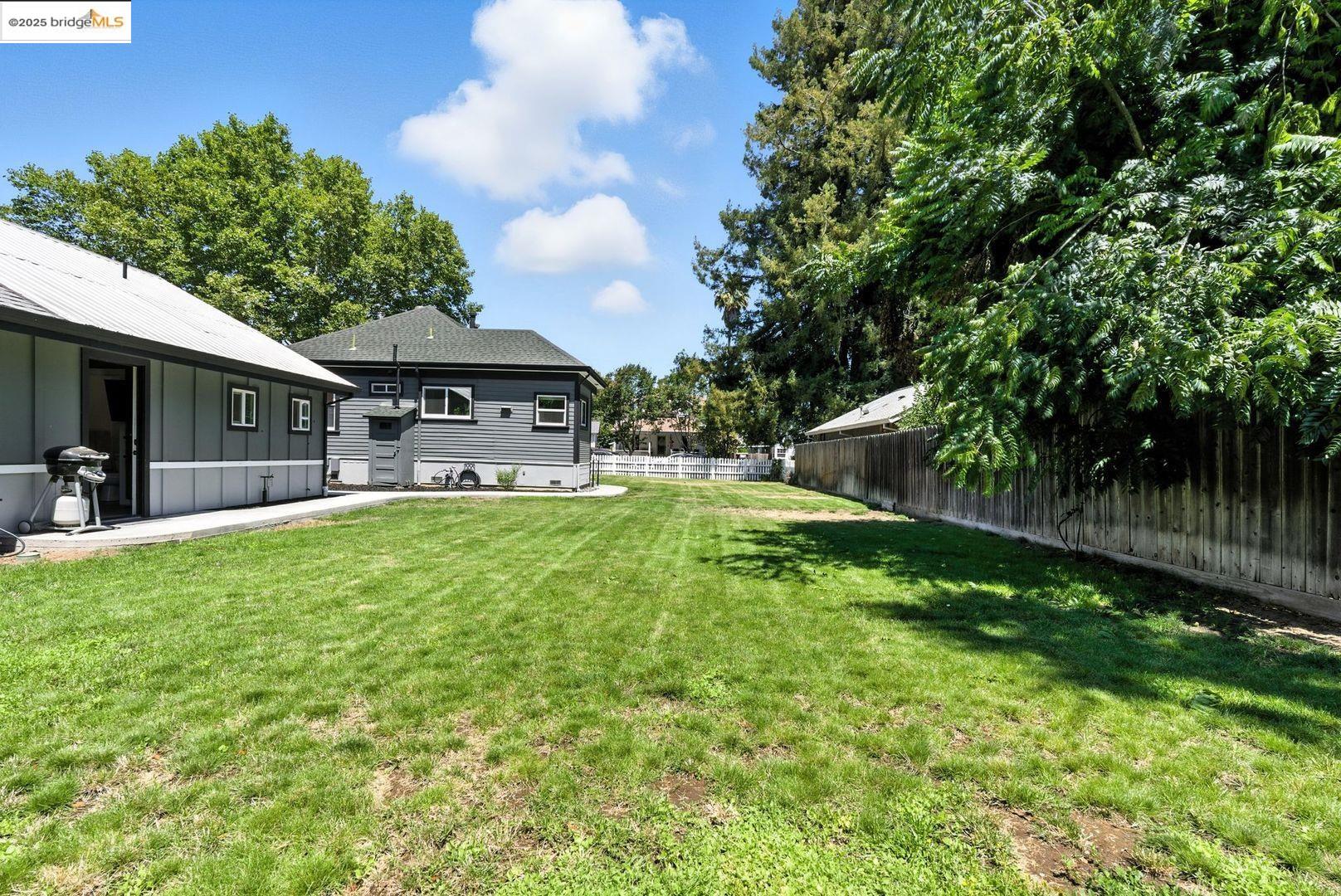 Detail Gallery Image 30 of 56 For 1647 B St, Napa,  CA 94559 - 3 Beds | 1 Baths