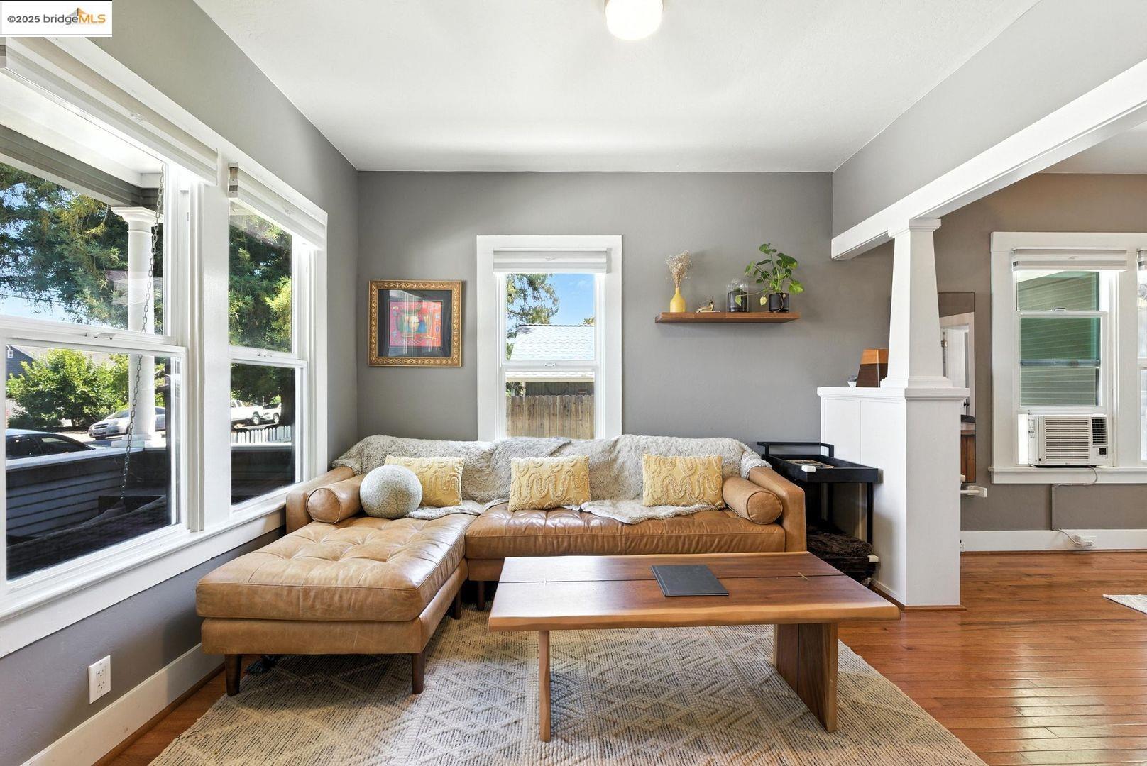 Detail Gallery Image 5 of 56 For 1647 B St, Napa,  CA 94559 - 3 Beds | 1 Baths