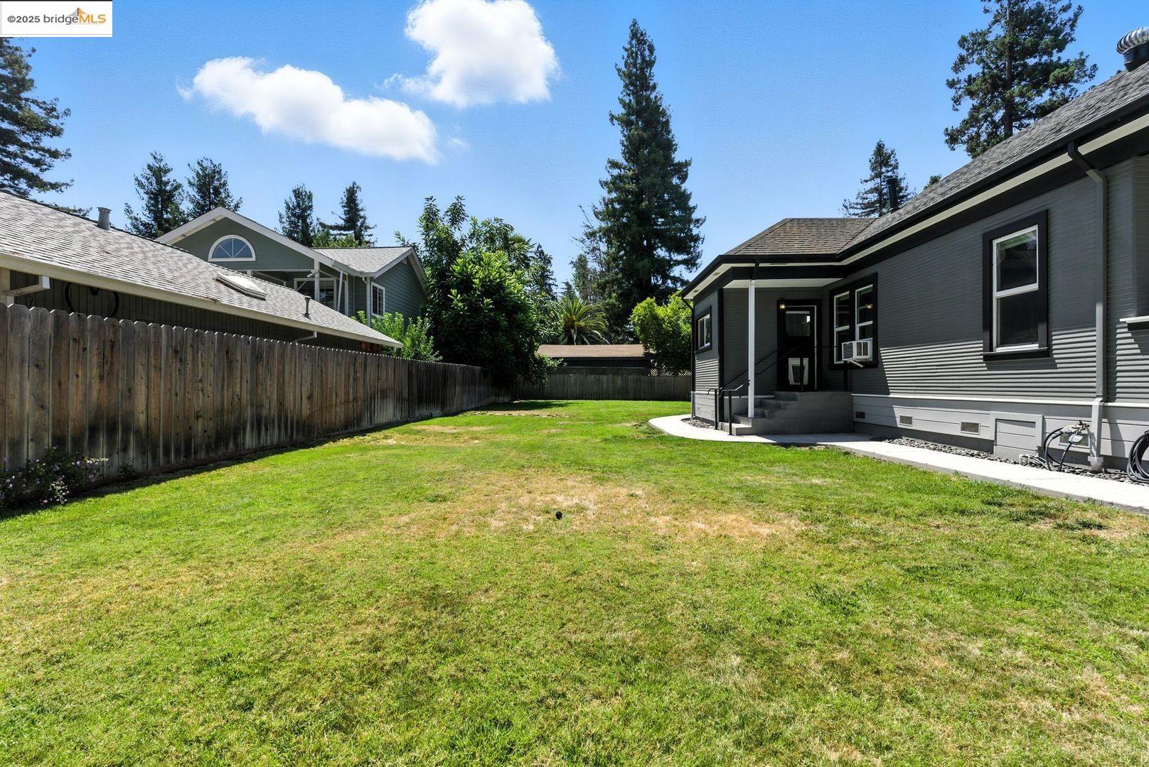 Detail Gallery Image 44 of 56 For 1647 B St, Napa,  CA 94559 - 3 Beds | 1 Baths
