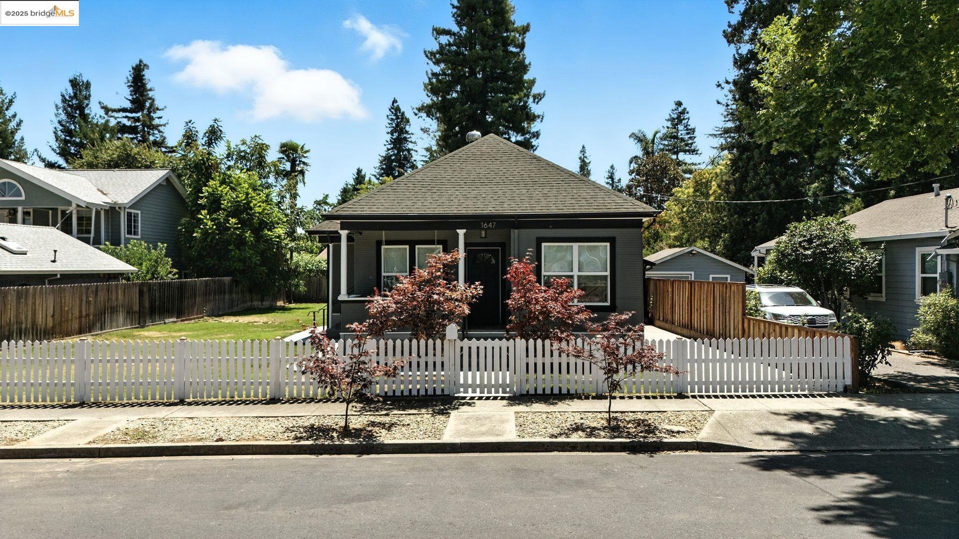 Detail Gallery Image 48 of 56 For 1647 B St, Napa,  CA 94559 - 3 Beds | 1 Baths