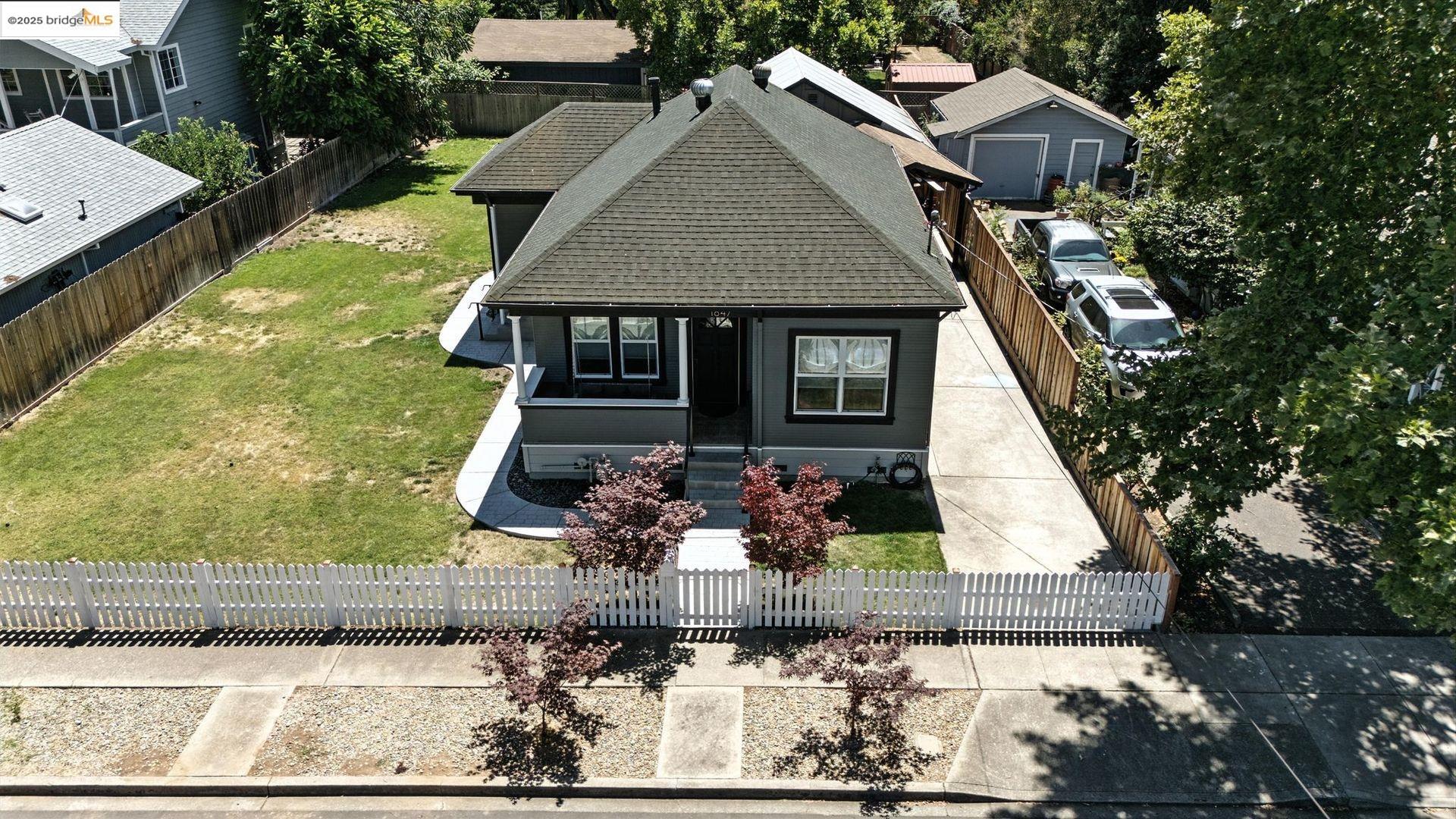 Detail Gallery Image 49 of 56 For 1647 B St, Napa,  CA 94559 - 3 Beds | 1 Baths