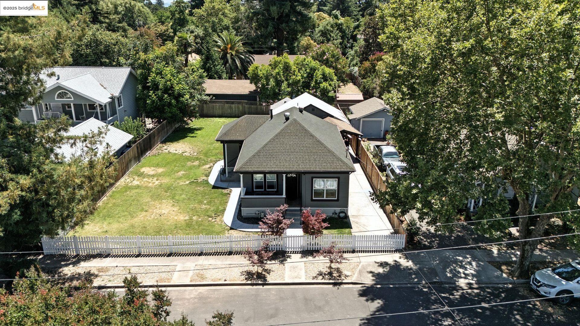 Detail Gallery Image 50 of 56 For 1647 B St, Napa,  CA 94559 - 3 Beds | 1 Baths