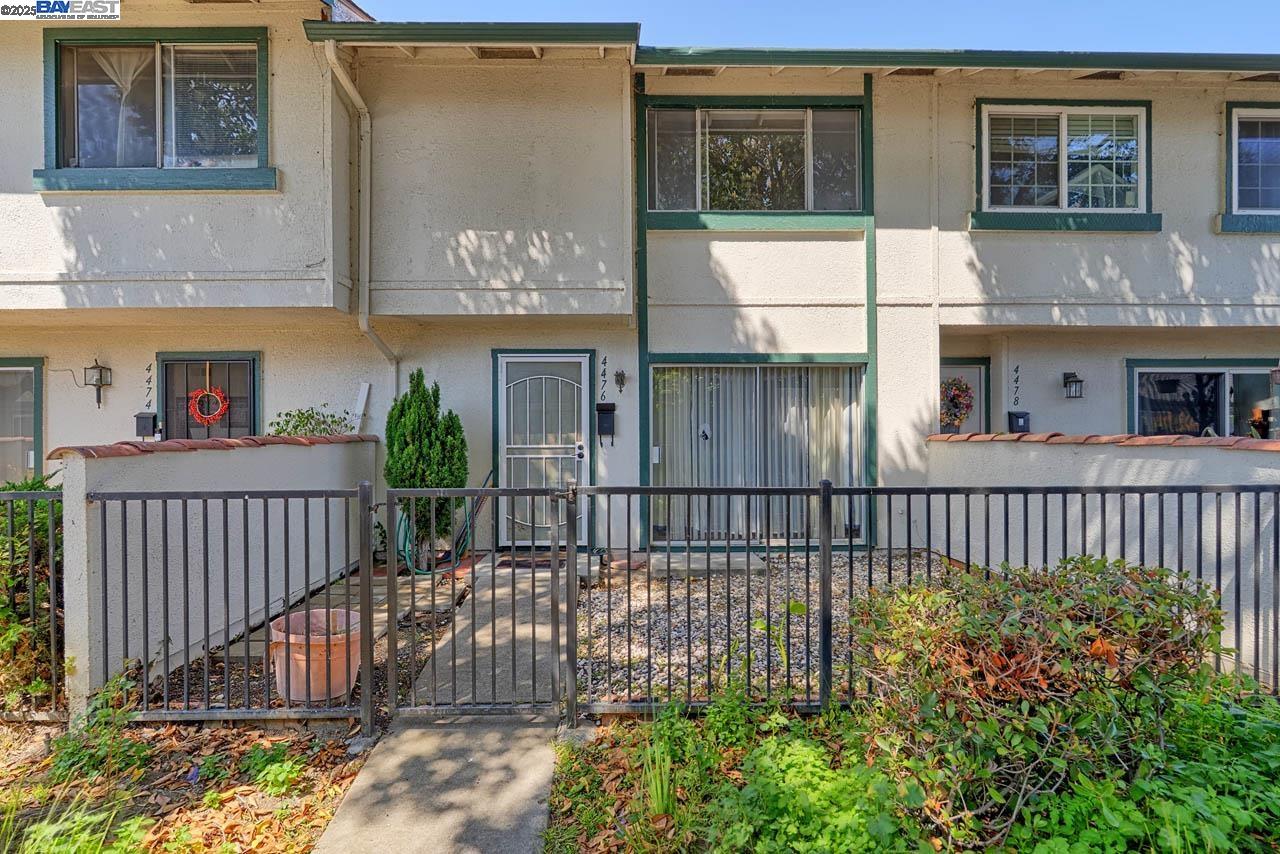 More Details about MLS # 41106471 : 4476 MADRID CT