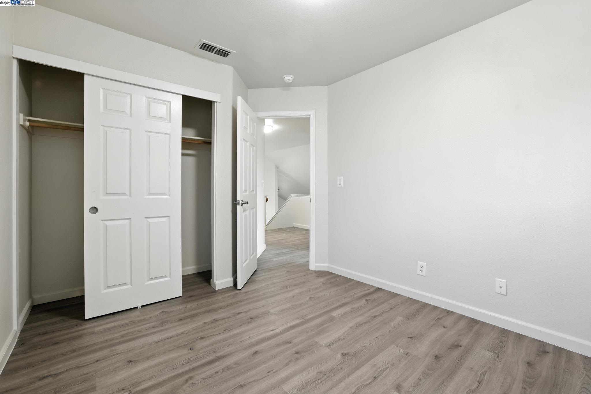 Detail Gallery Image 33 of 43 For 10169 Archley Ct, Elk Grove,  CA 95624 - 3 Beds | 3 Baths
