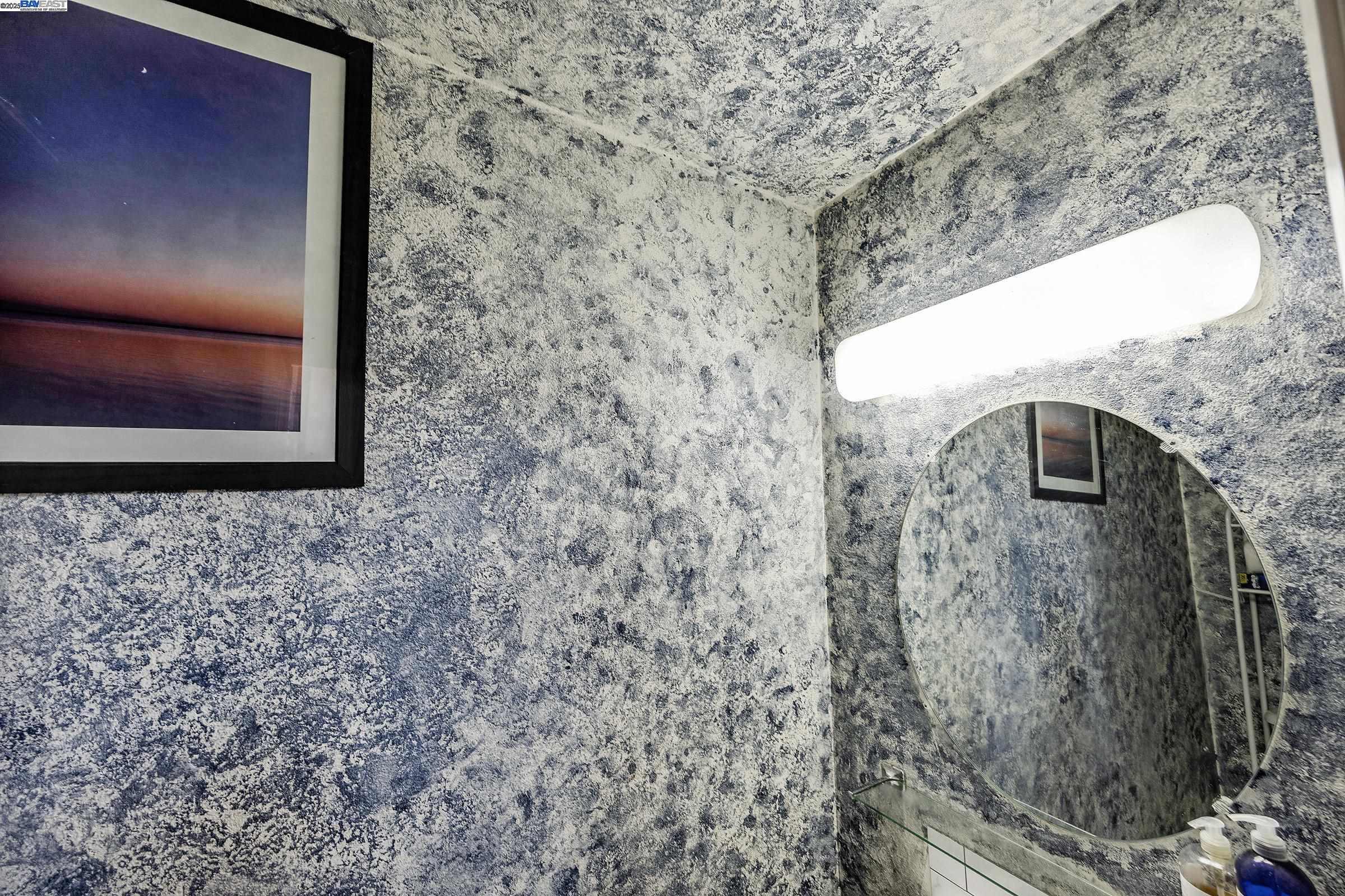 Detail Gallery Image 7 of 22 For 4816 San Pablo Ave, Emeryville,  CA 94608 - 2 Beds | 1/1 Baths