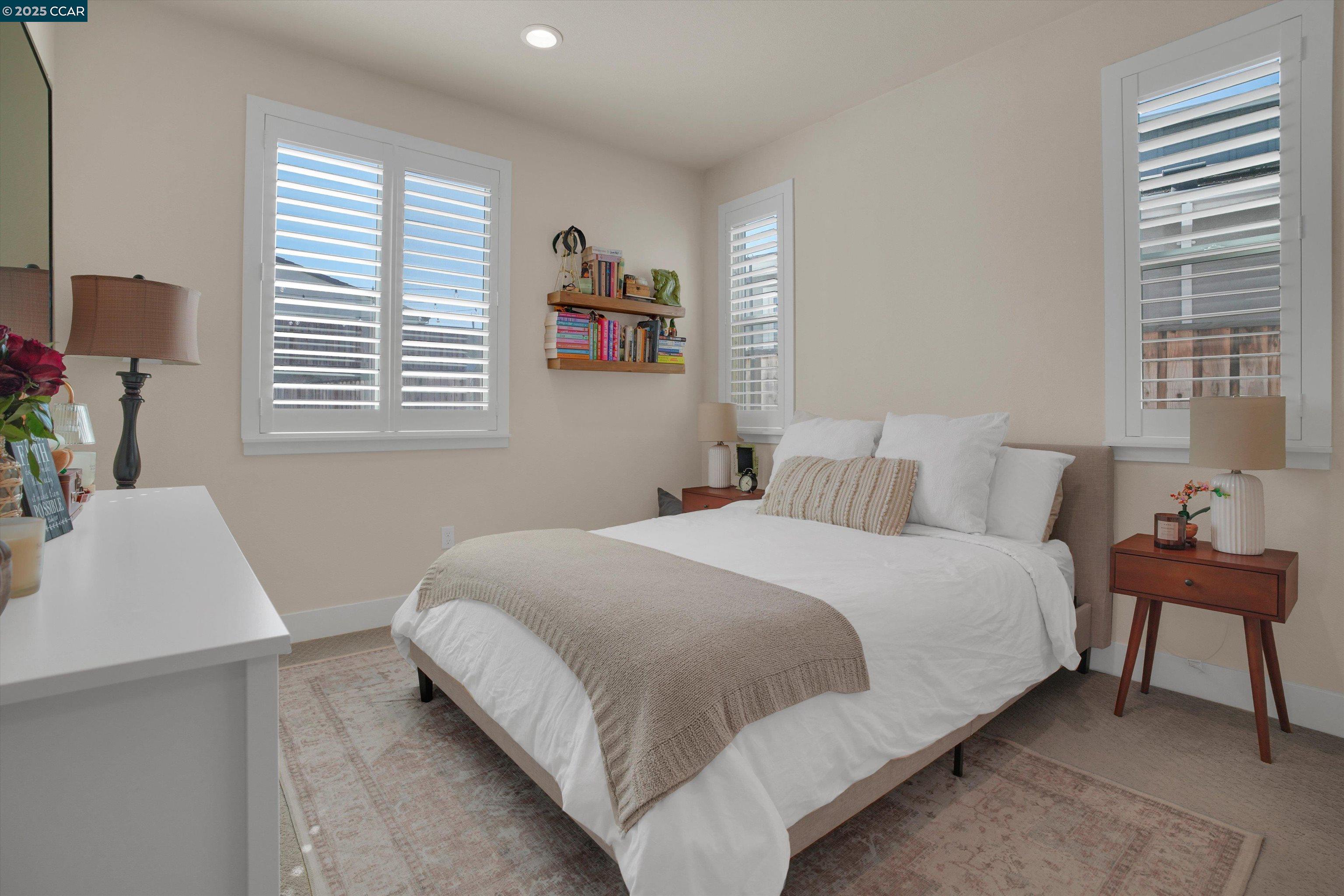 Detail Gallery Image 17 of 43 For 5498 Monte Vista Way, Antioch,  CA 94531 - 4 Beds | 3/1 Baths