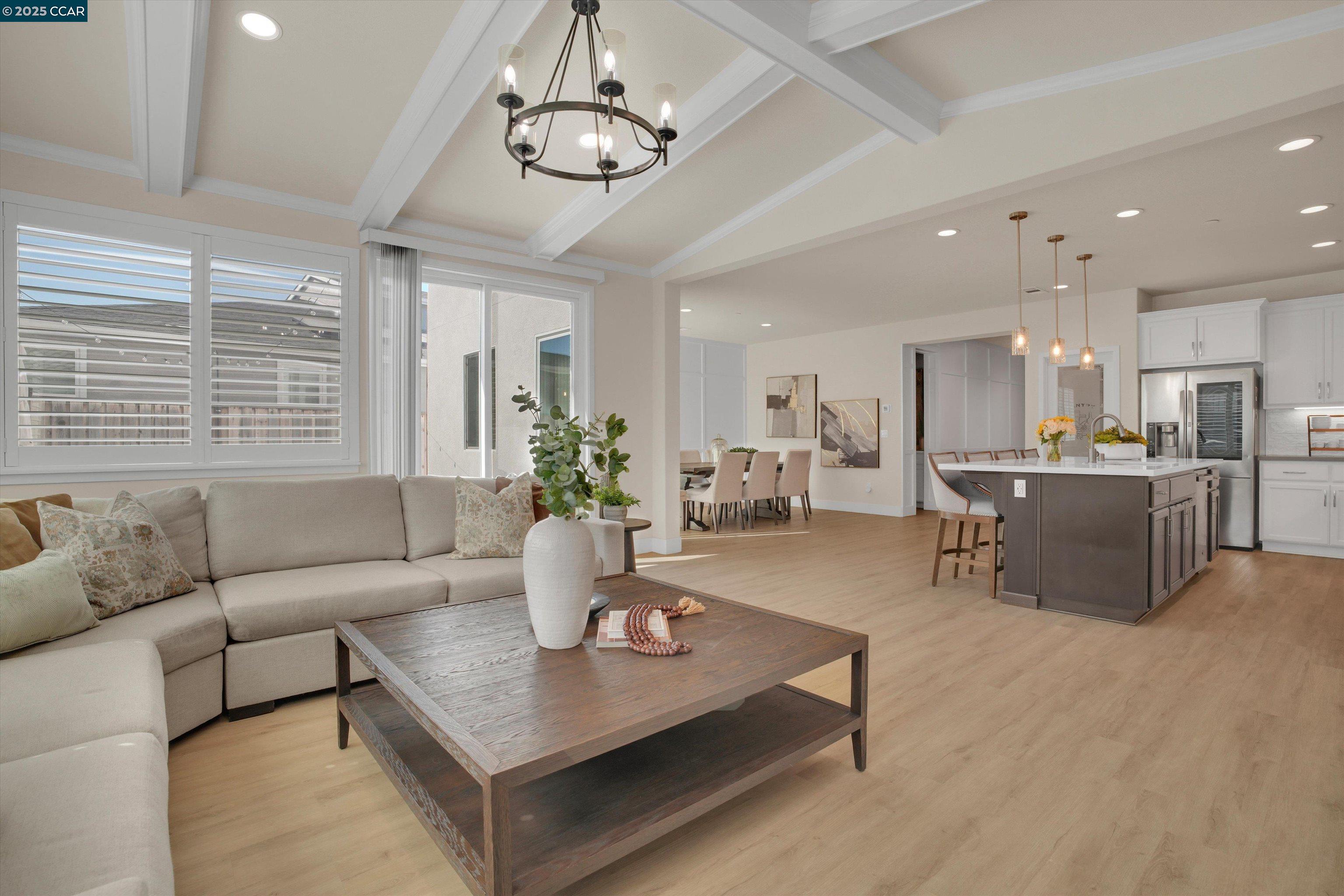 Detail Gallery Image 6 of 43 For 5498 Monte Vista Way, Antioch,  CA 94531 - 4 Beds | 3/1 Baths