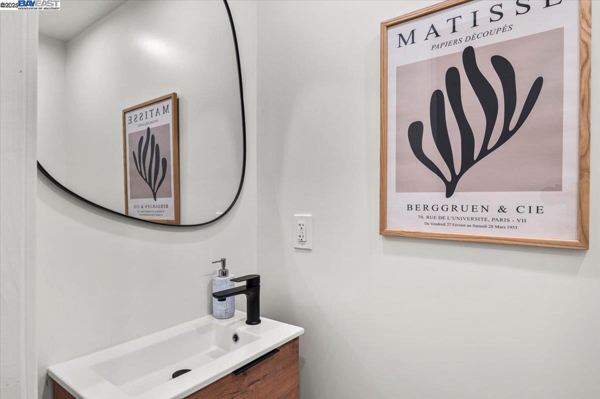 Detail Gallery Image 30 of 59 For 2162 Orin Ln, Pleasant Hill,  CA 94523 - 5 Beds | 3/1 Baths