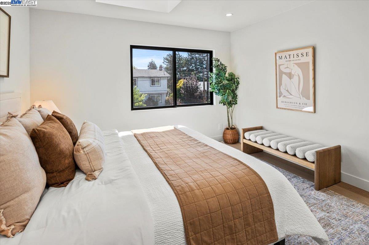 Detail Gallery Image 48 of 59 For 2162 Orin Ln, Pleasant Hill,  CA 94523 - 5 Beds | 3/1 Baths