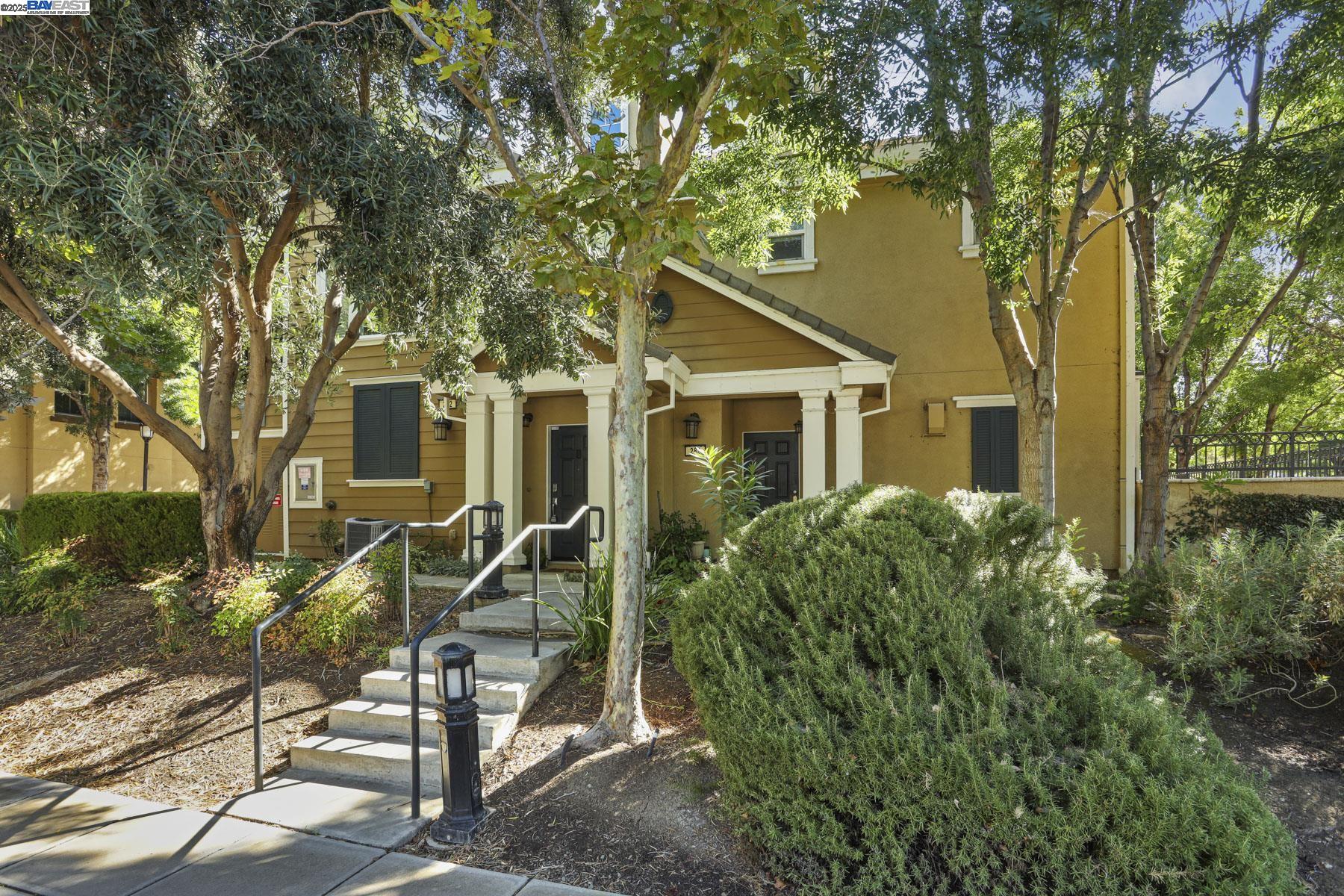 Detail Gallery Image 2 of 40 For 292 W Lucita Way, Mountain House,  CA 95391 - 2 Beds | 2 Baths