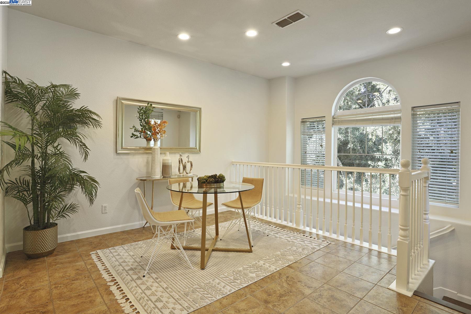 Detail Gallery Image 6 of 39 For 292 W Lucita Way, Mountain House,  CA 95391 - 2 Beds | 2 Baths