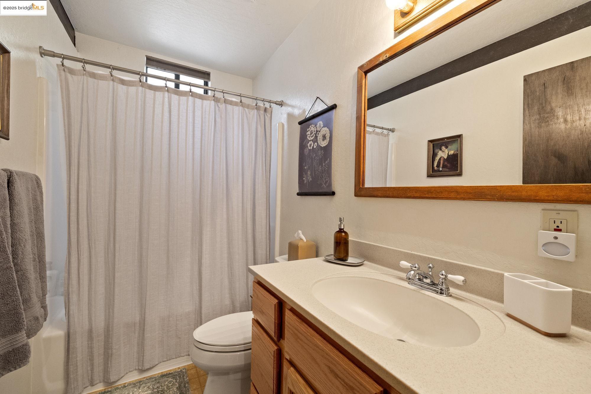 Detail Gallery Image 11 of 24 For 29435 Yuba Ct., Cold Springs,  CA 95335 - 4 Beds | 2 Baths