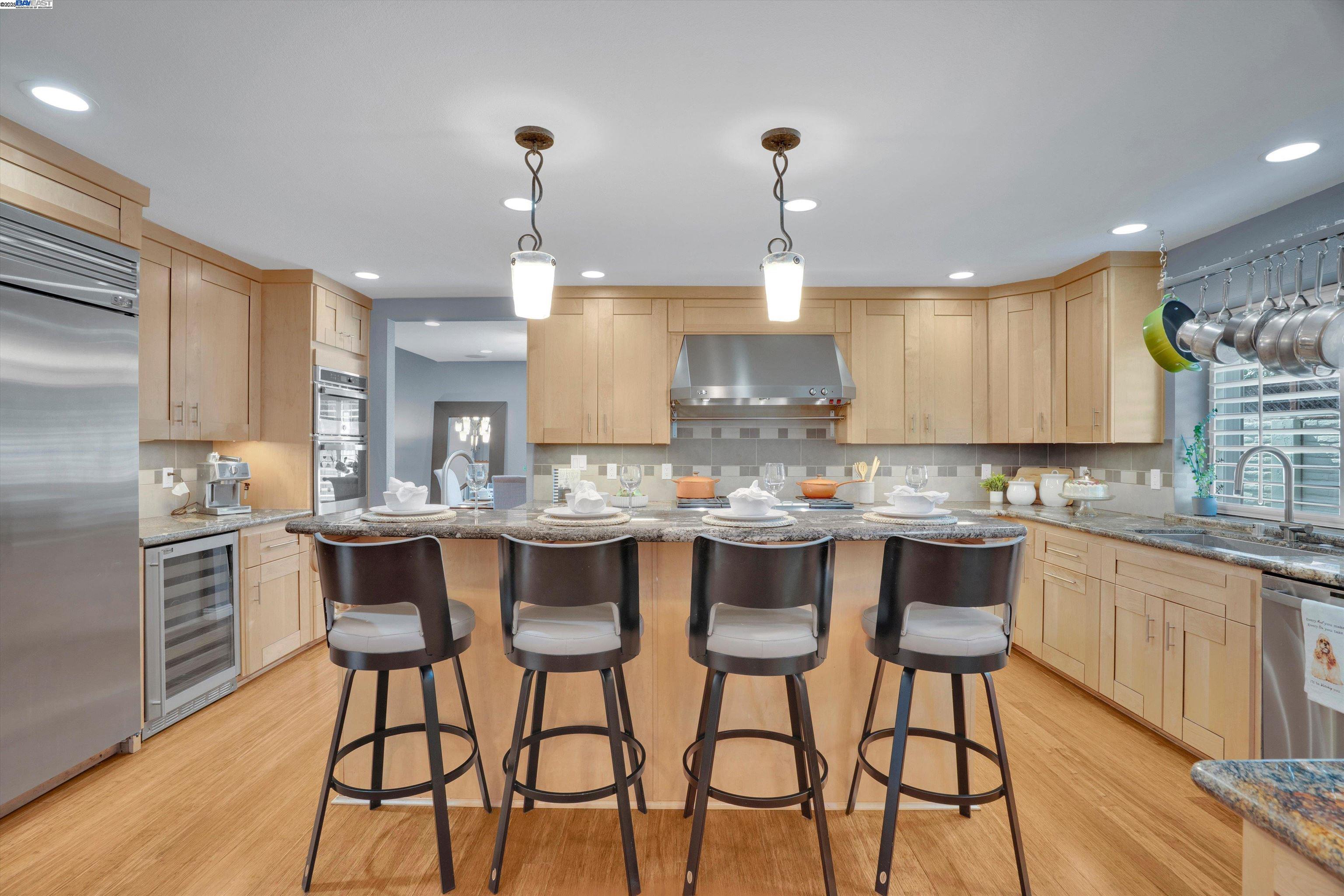 Detail Gallery Image 14 of 44 For 33499 Quail Run Rd, Fremont,  CA 94555 - 4 Beds | 2/1 Baths