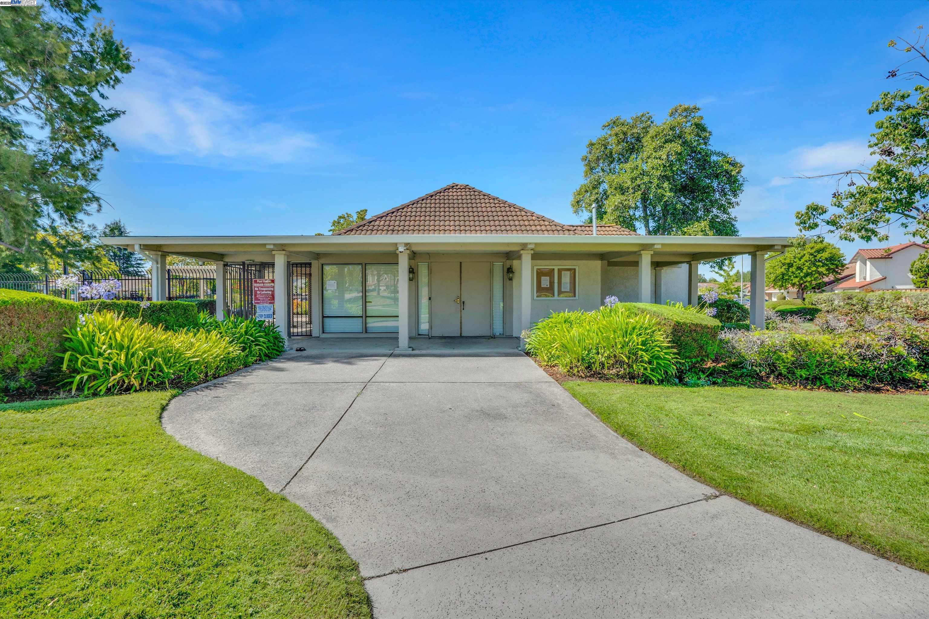 Detail Gallery Image 39 of 44 For 33499 Quail Run Rd, Fremont,  CA 94555 - 4 Beds | 2/1 Baths