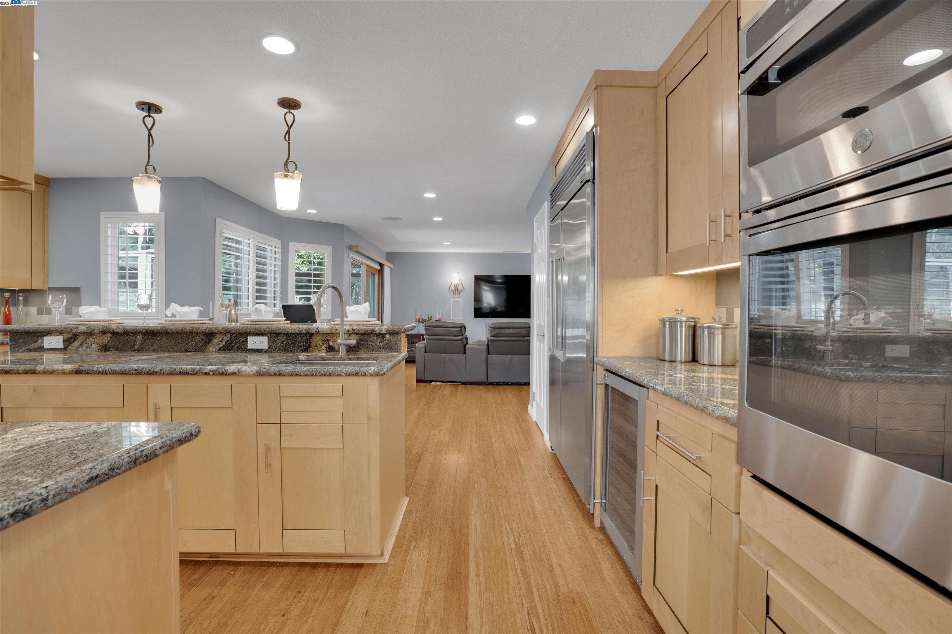 Detail Gallery Image 10 of 44 For 33499 Quail Run Rd, Fremont,  CA 94555 - 4 Beds | 2/1 Baths