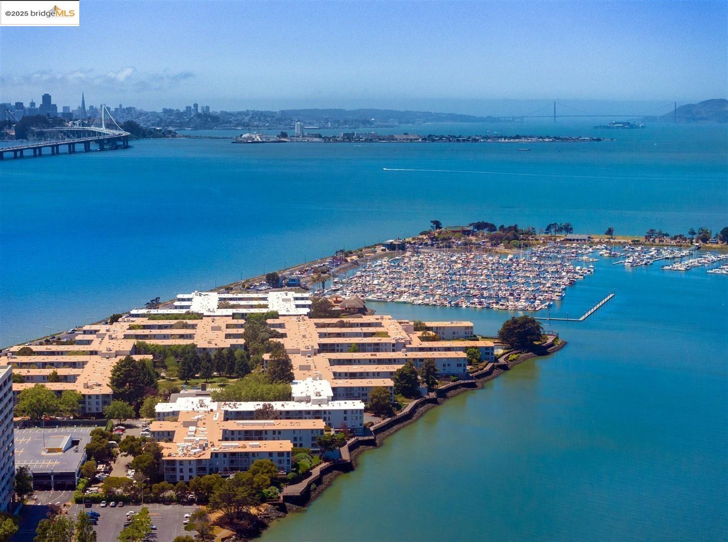 Detail Gallery Image 54 of 56 For 7 Commodore Dr #A355,  Emeryville,  CA 94608 - 1 Beds | 1 Baths