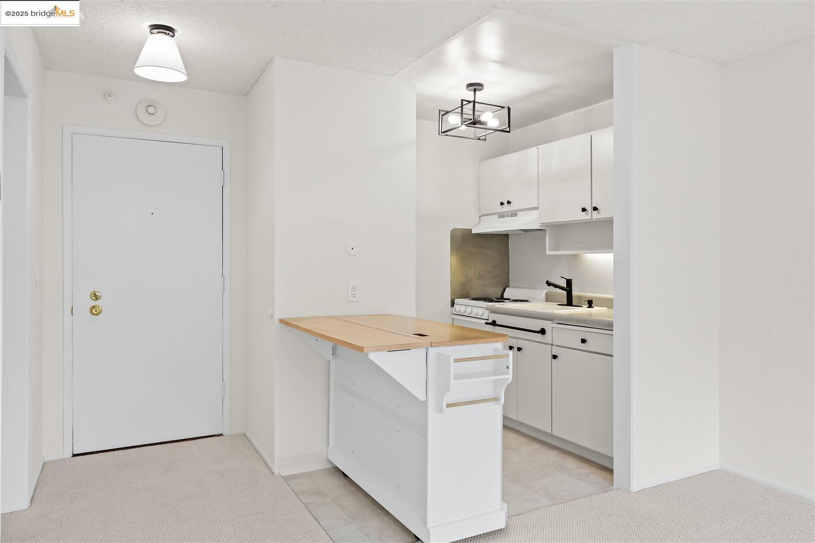 Photo #10: 41106497 Listing: Photo #10