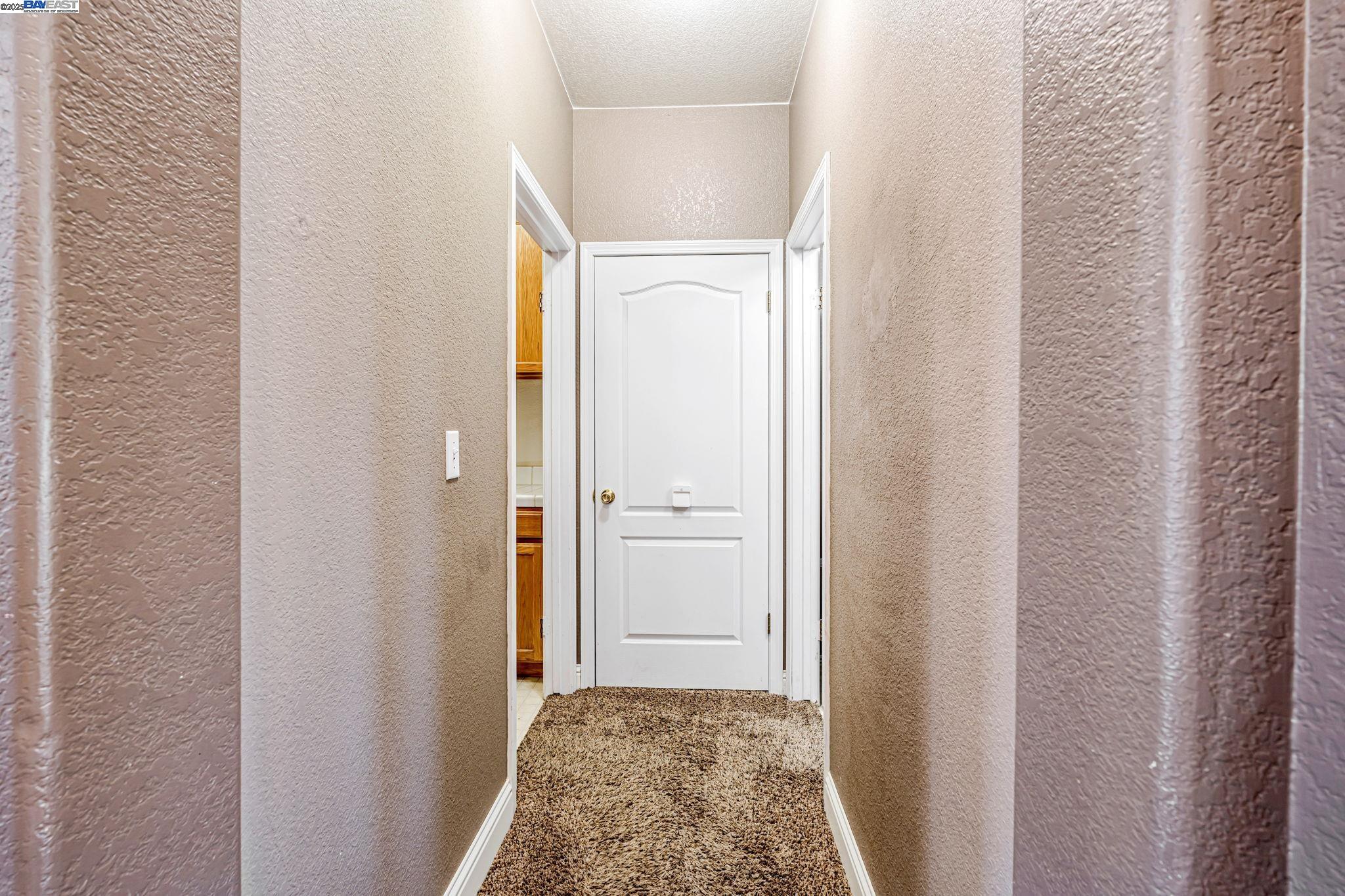 Detail Gallery Image 17 of 43 For 1786 Bergthold Ct, Manteca,  CA 95336 - 4 Beds | 2/1 Baths
