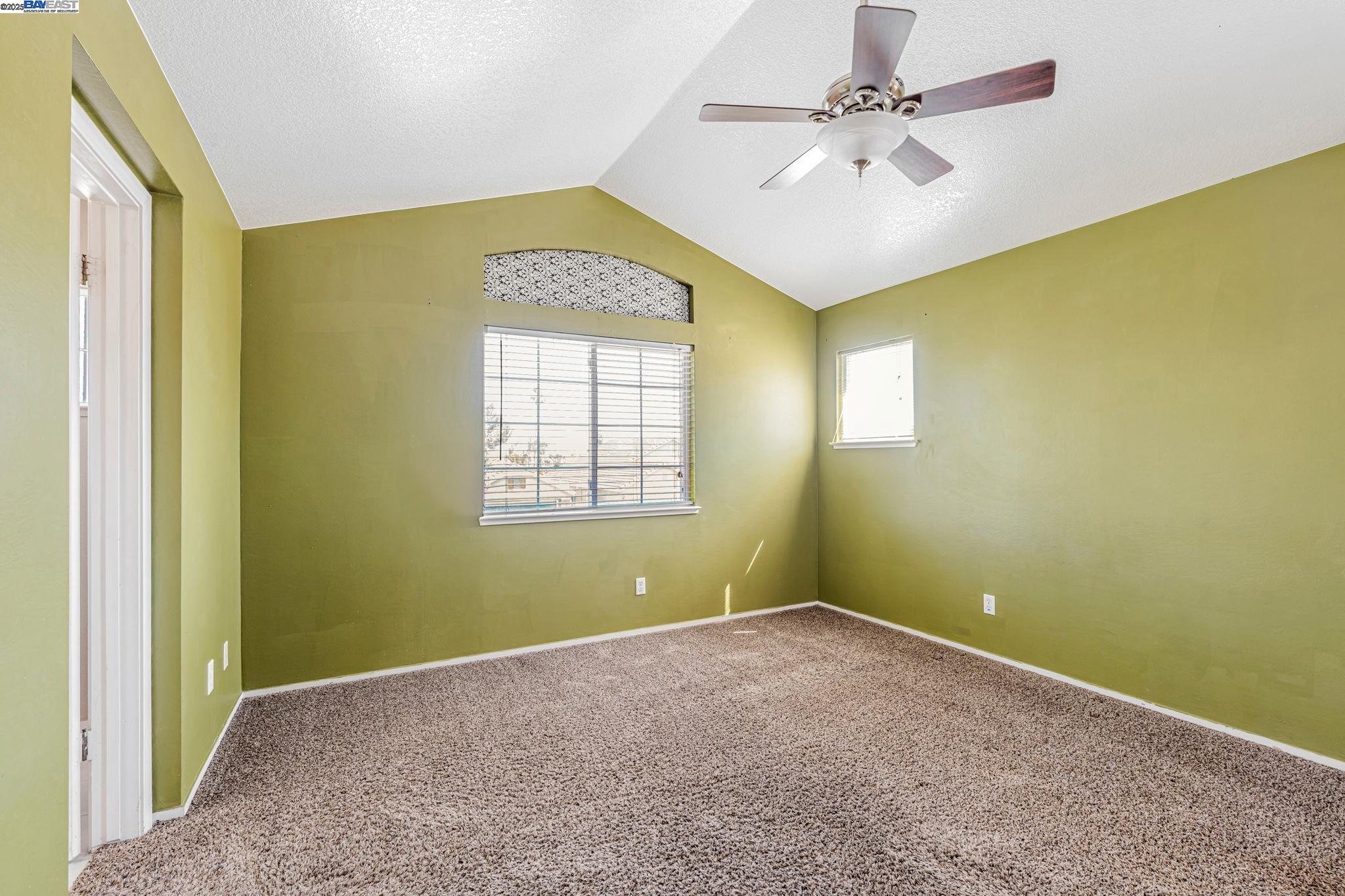 Detail Gallery Image 19 of 43 For 1786 Bergthold Ct, Manteca,  CA 95336 - 4 Beds | 2/1 Baths