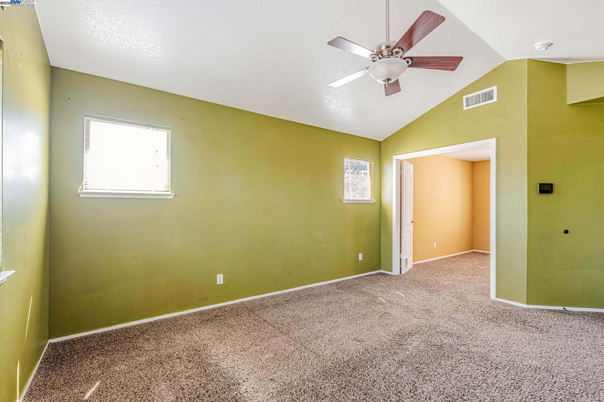 Detail Gallery Image 20 of 43 For 1786 Bergthold Ct, Manteca,  CA 95336 - 4 Beds | 2/1 Baths