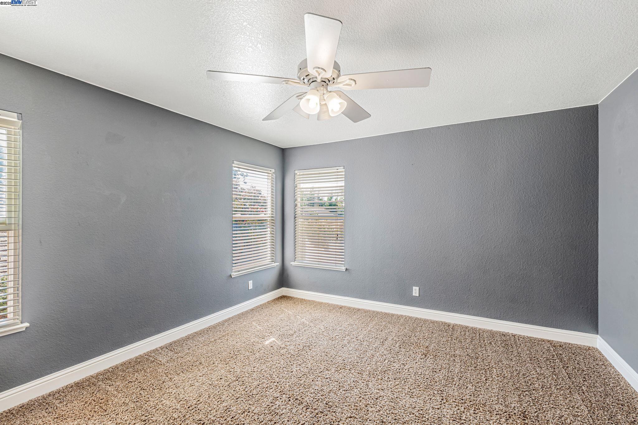 Detail Gallery Image 28 of 43 For 1786 Bergthold Ct, Manteca,  CA 95336 - 4 Beds | 2/1 Baths