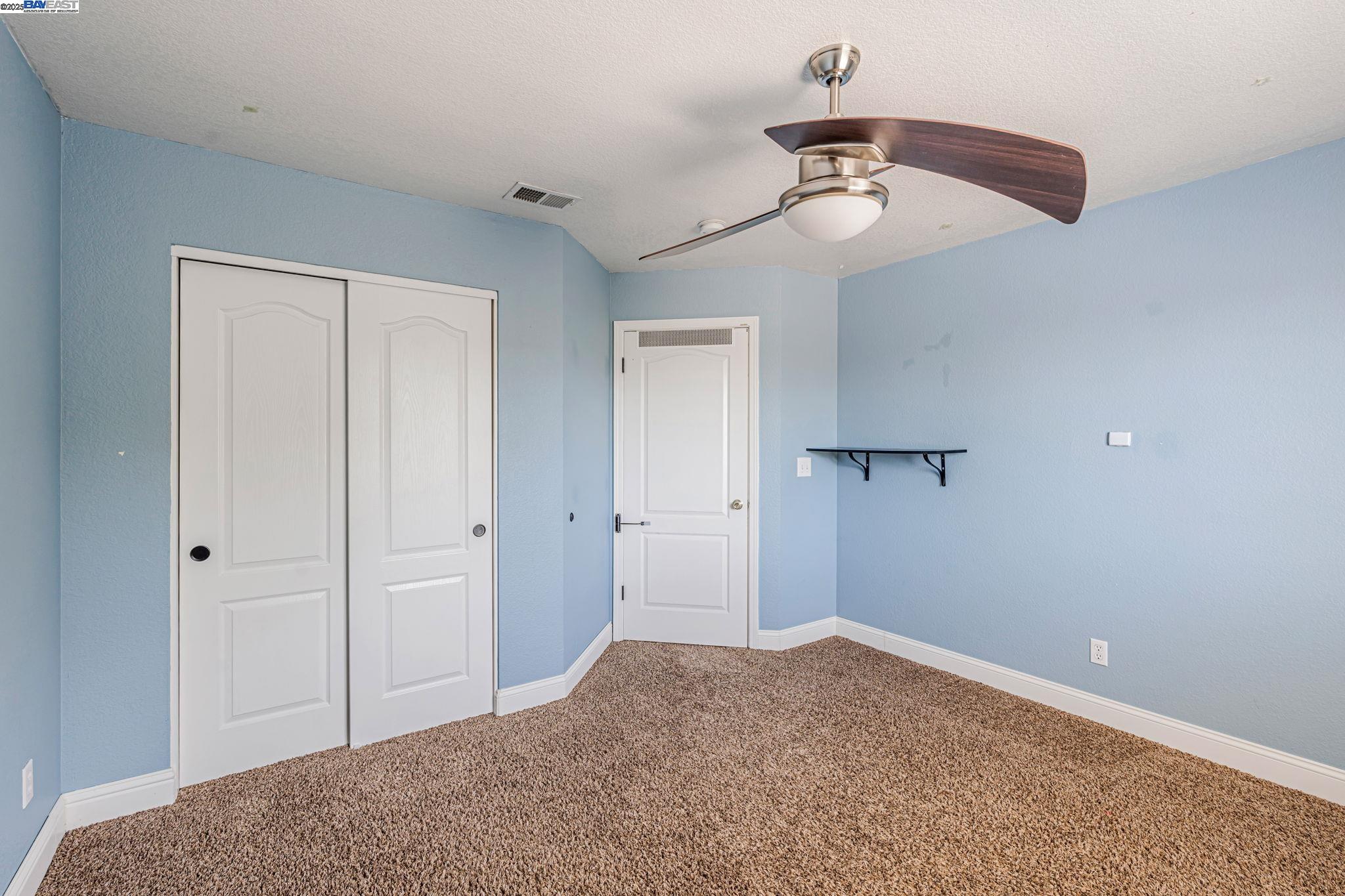 Detail Gallery Image 33 of 43 For 1786 Bergthold Ct, Manteca,  CA 95336 - 4 Beds | 2/1 Baths