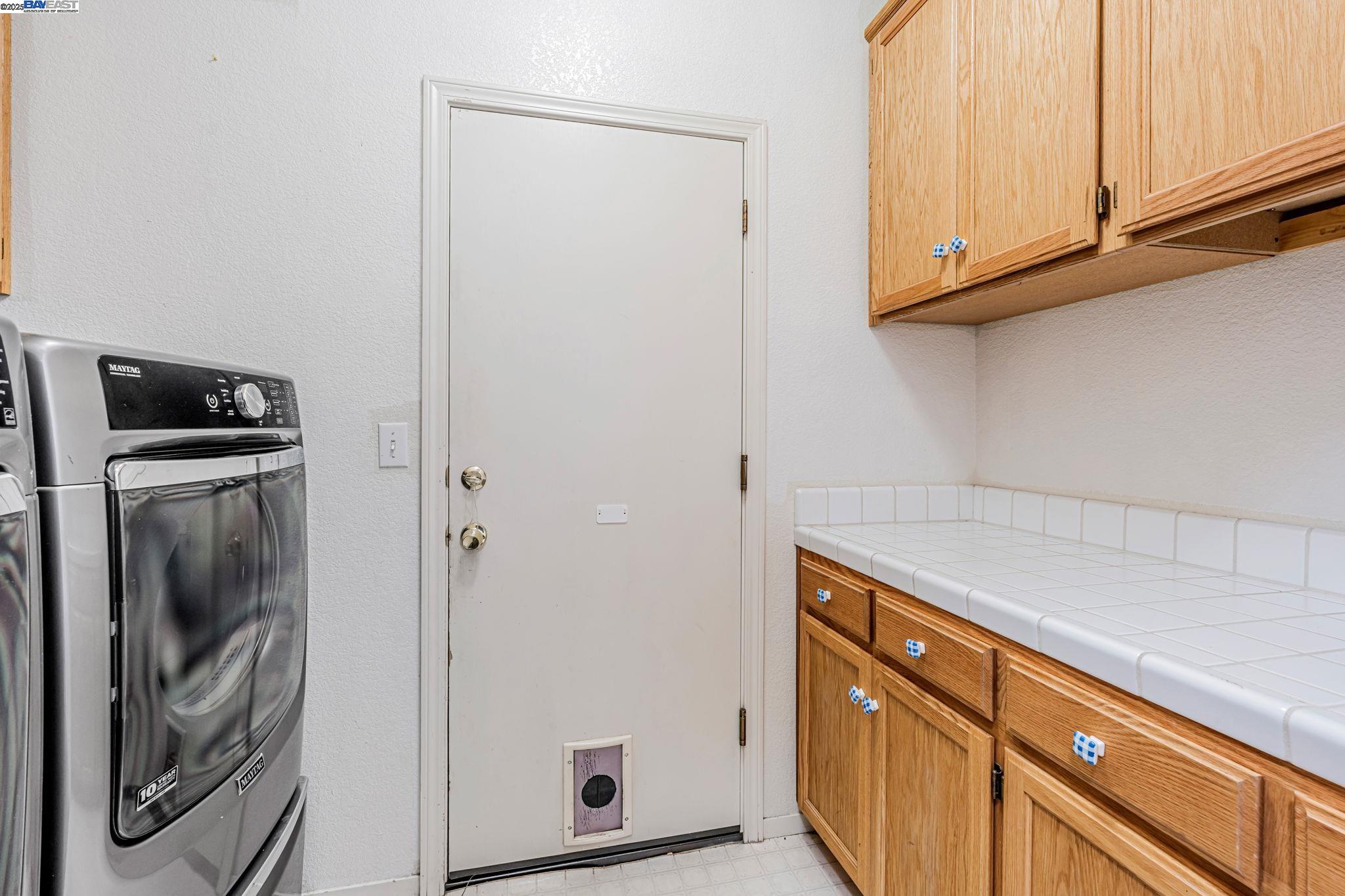 Detail Gallery Image 35 of 43 For 1786 Bergthold Ct, Manteca,  CA 95336 - 4 Beds | 2/1 Baths