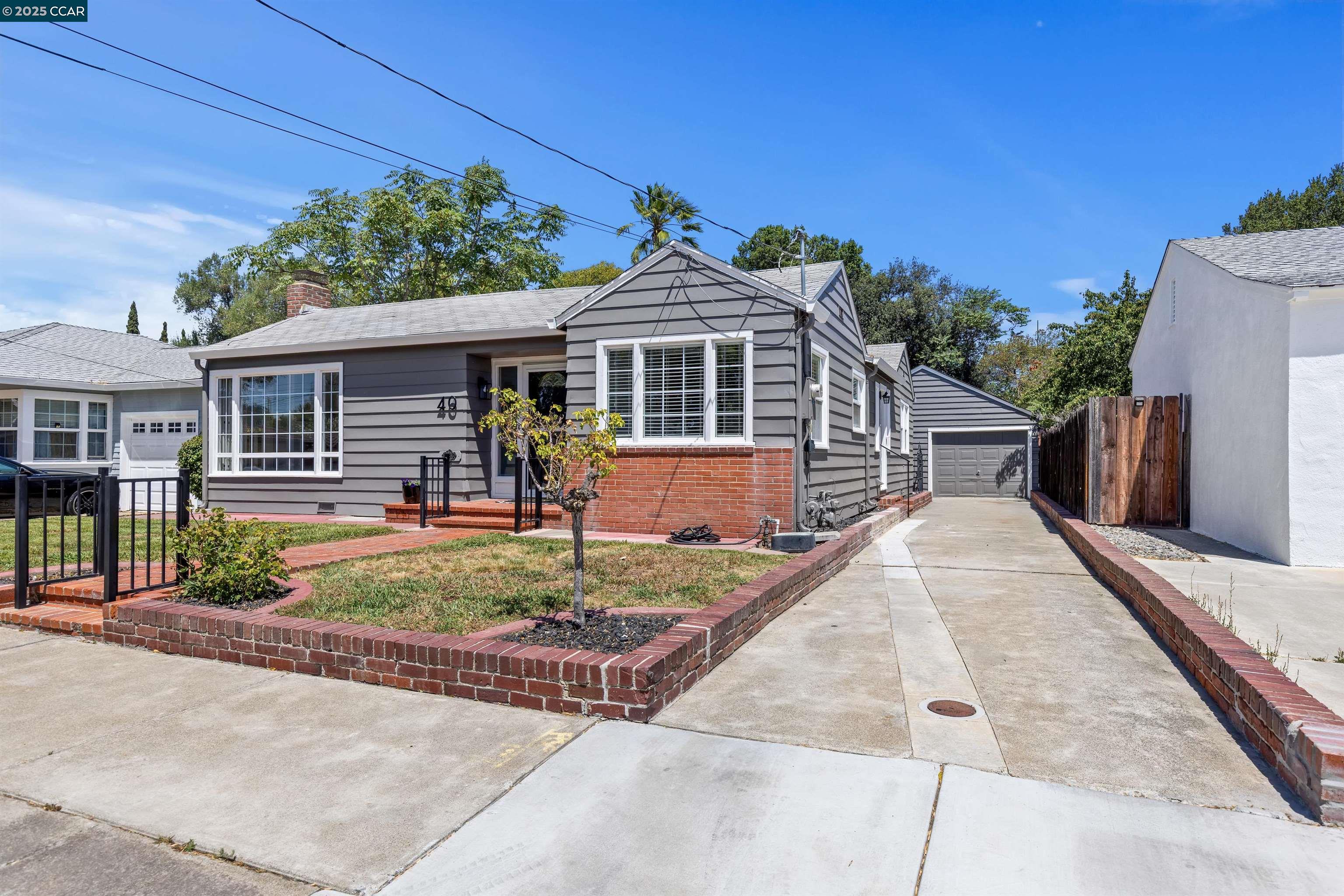 Detail Gallery Image 1 of 1 For 40 W 16th St, Antioch,  CA 94509 - 2 Beds | 1 Baths
