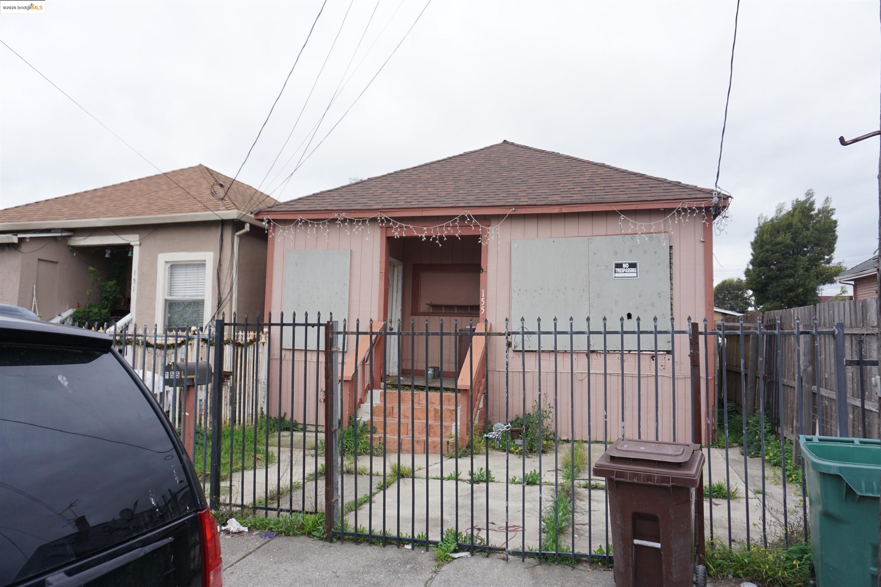 Detail Gallery Image 1 of 1 For 155 4th St, Richmond,  CA 94801 - 3 Beds | 1 Baths