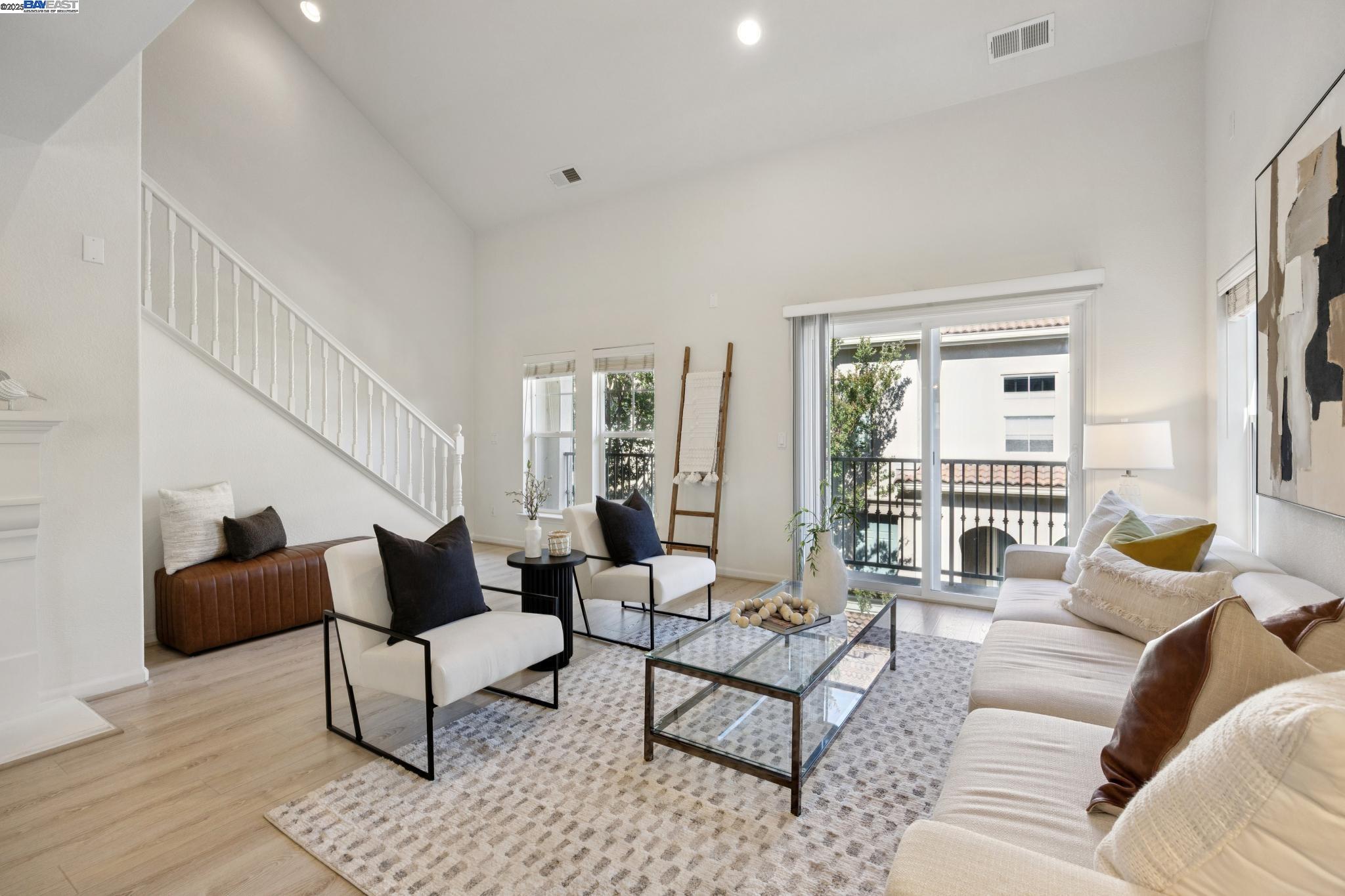 Detail Gallery Image 22 of 43 For 124 Montevina Way, Hayward,  CA 94545 - 3 Beds | 3/1 Baths