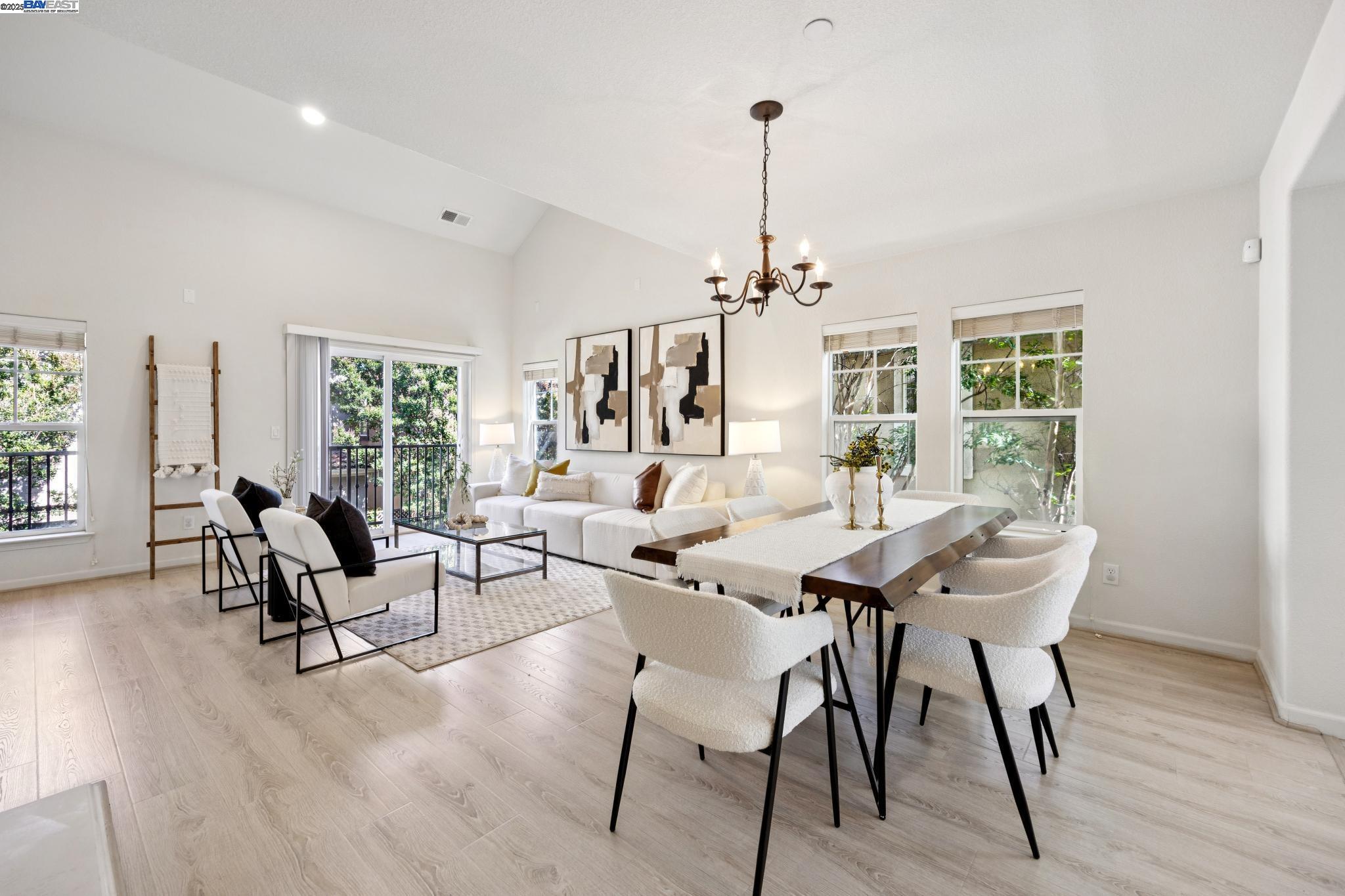 Detail Gallery Image 9 of 43 For 124 Montevina Way, Hayward,  CA 94545 - 3 Beds | 3/1 Baths
