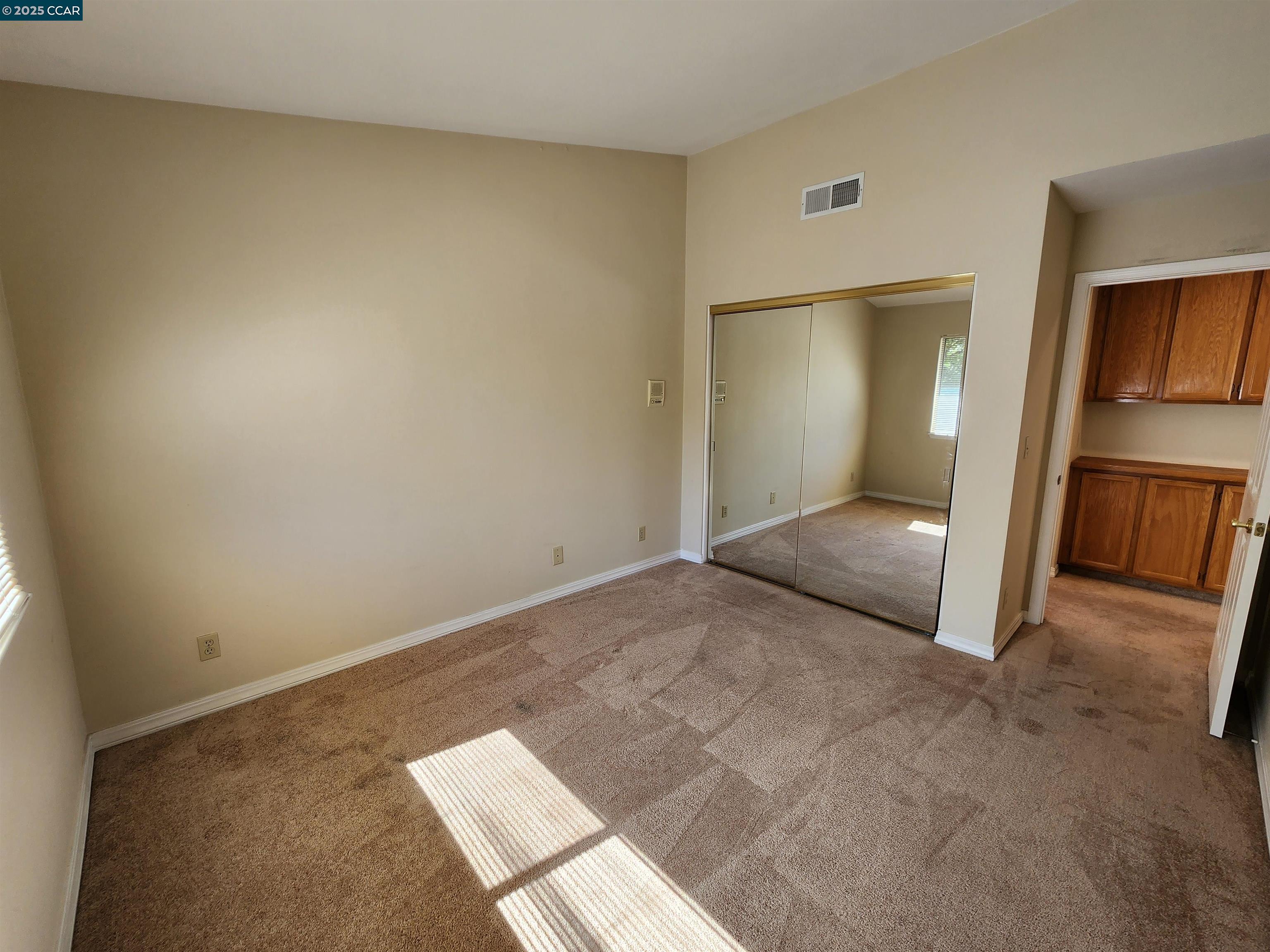 Detail Gallery Image 11 of 28 For 617 S Blackbrush Ln, San Ramon,  CA 94582 - 4 Beds | 2/1 Baths