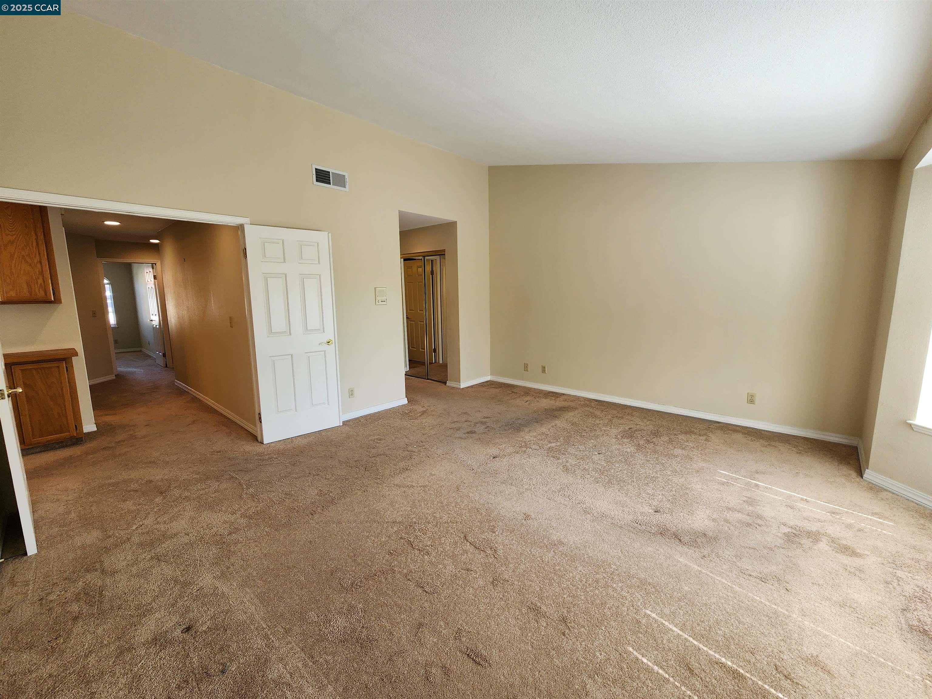 Detail Gallery Image 12 of 28 For 617 S Blackbrush Ln, San Ramon,  CA 94582 - 4 Beds | 2/1 Baths