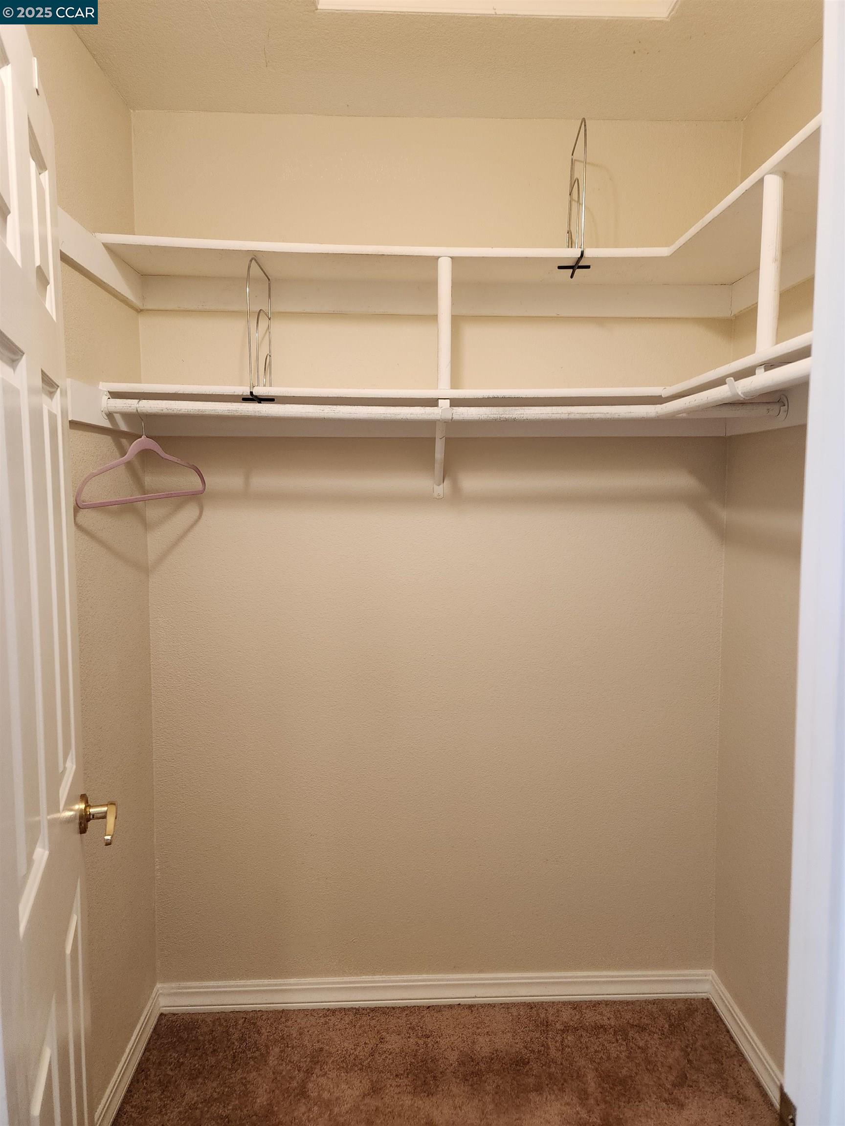 Detail Gallery Image 15 of 28 For 617 S Blackbrush Ln, San Ramon,  CA 94582 - 4 Beds | 2/1 Baths