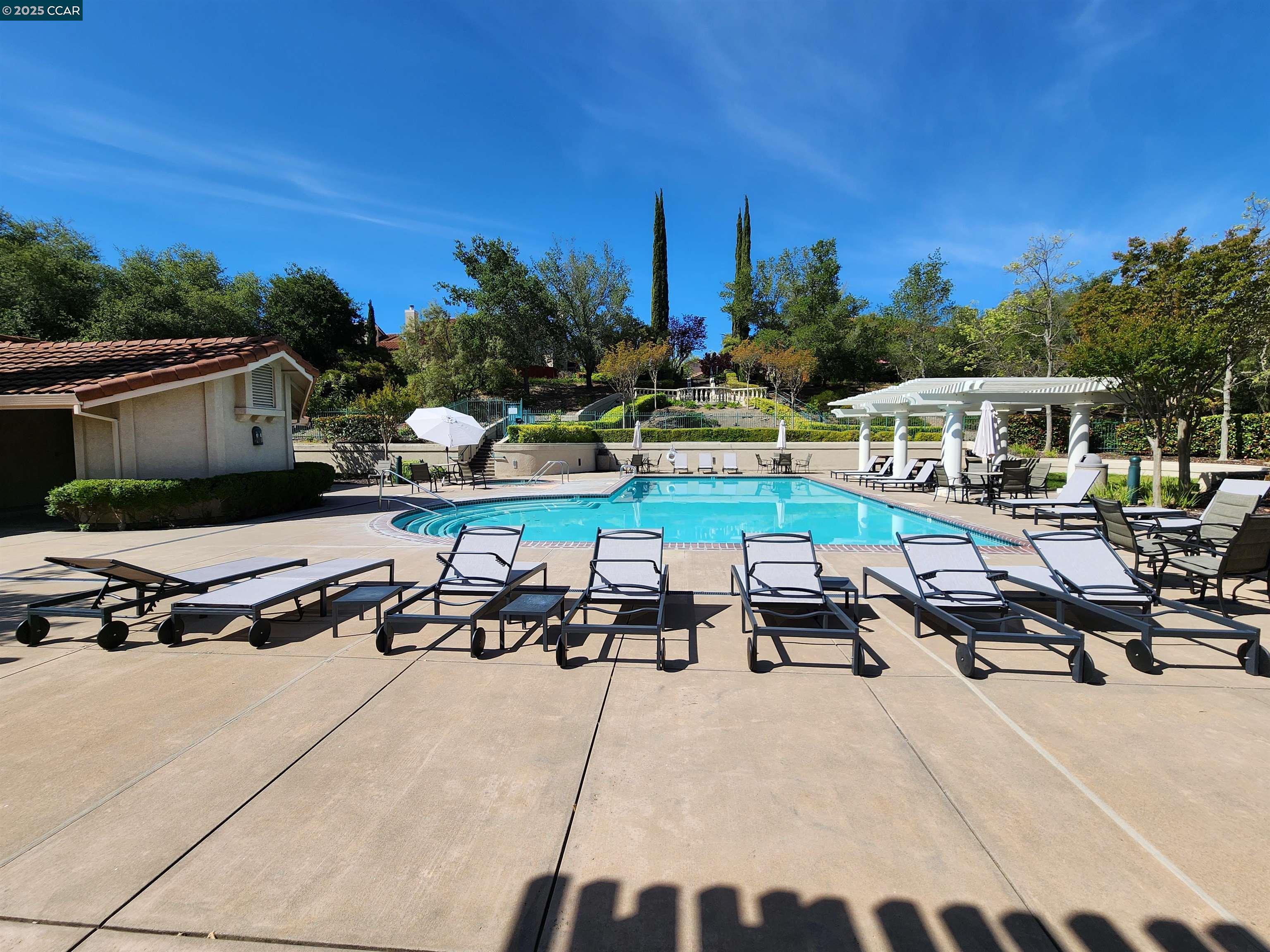 Detail Gallery Image 26 of 28 For 617 S Blackbrush Ln, San Ramon,  CA 94582 - 4 Beds | 2/1 Baths