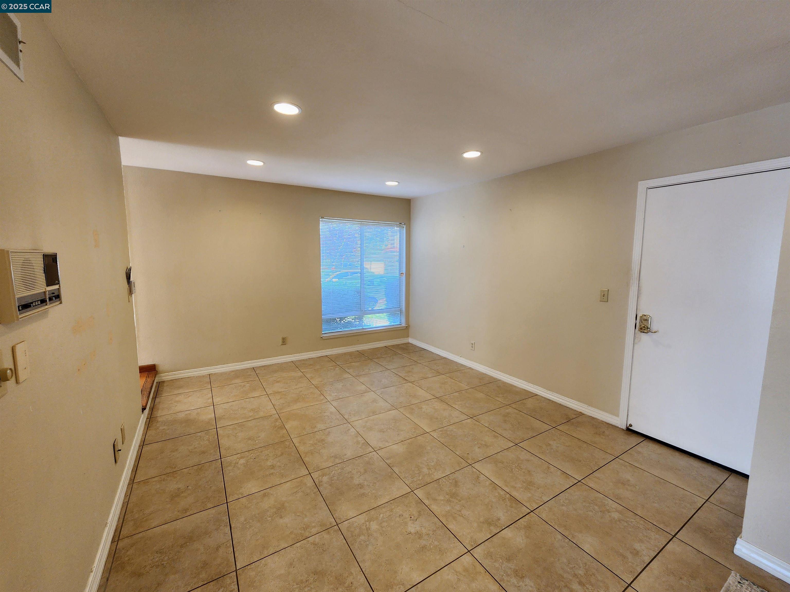 Detail Gallery Image 7 of 28 For 617 S Blackbrush Ln, San Ramon,  CA 94582 - 4 Beds | 2/1 Baths