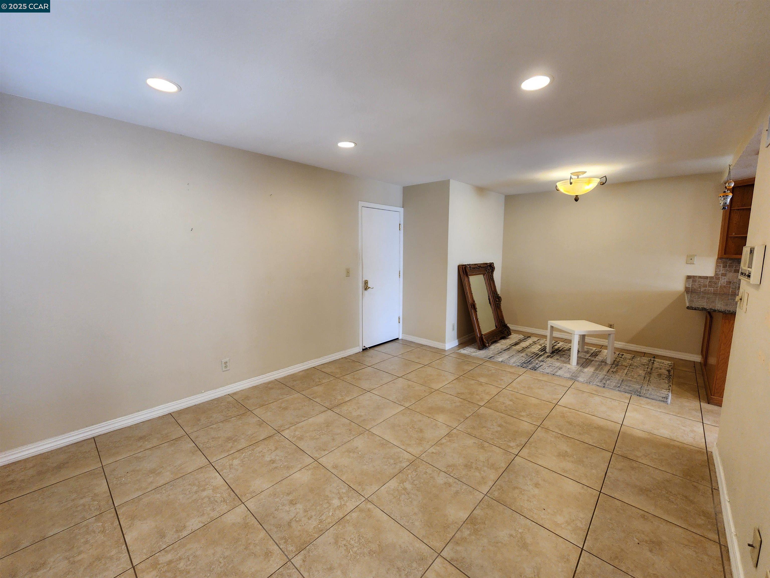 Detail Gallery Image 8 of 28 For 617 S Blackbrush Ln, San Ramon,  CA 94582 - 4 Beds | 2/1 Baths