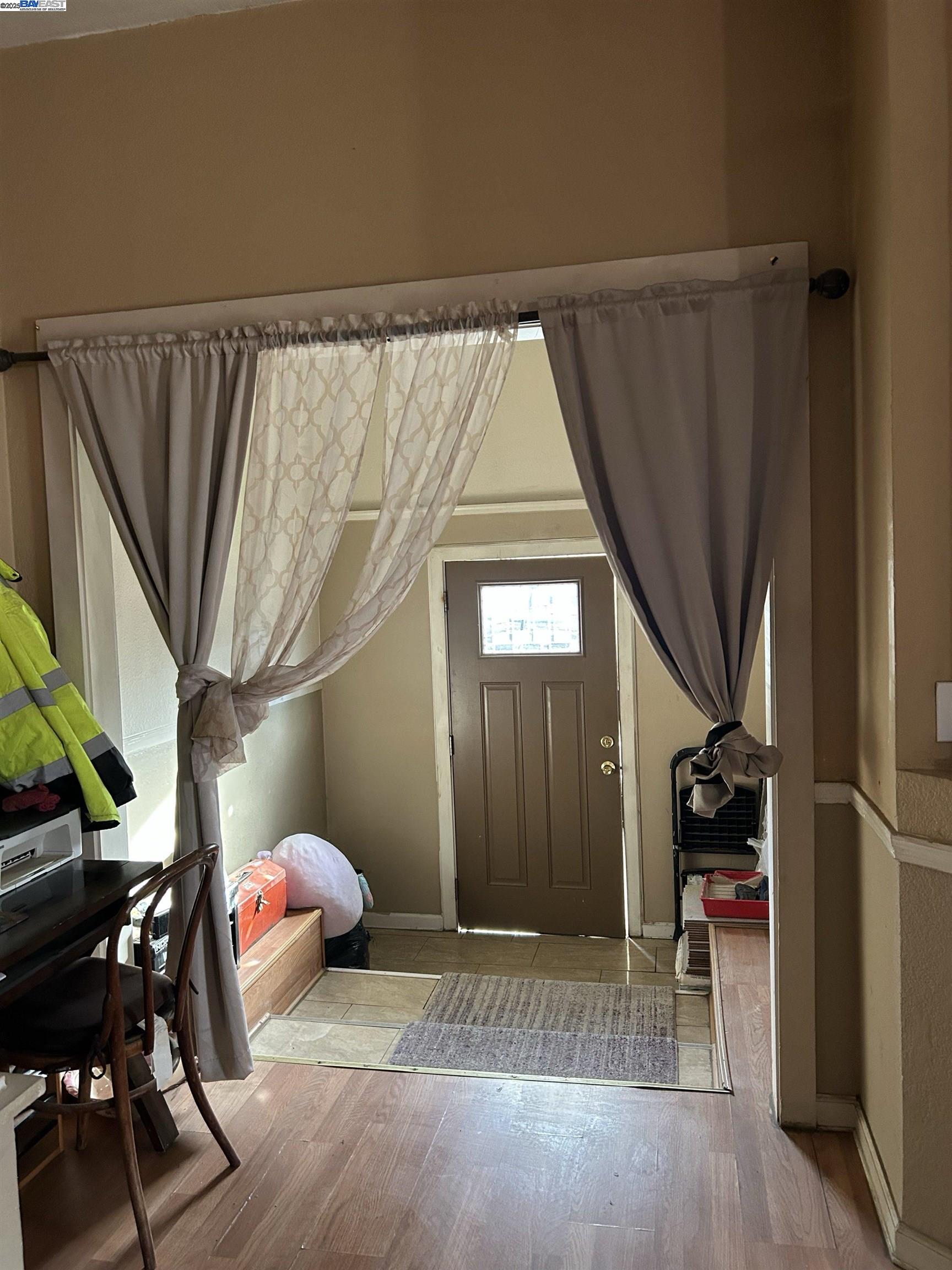 Detail Gallery Image 2 of 7 For 461 Nevada St, Portola,  CA 96122 - 4 Beds | 1 Baths