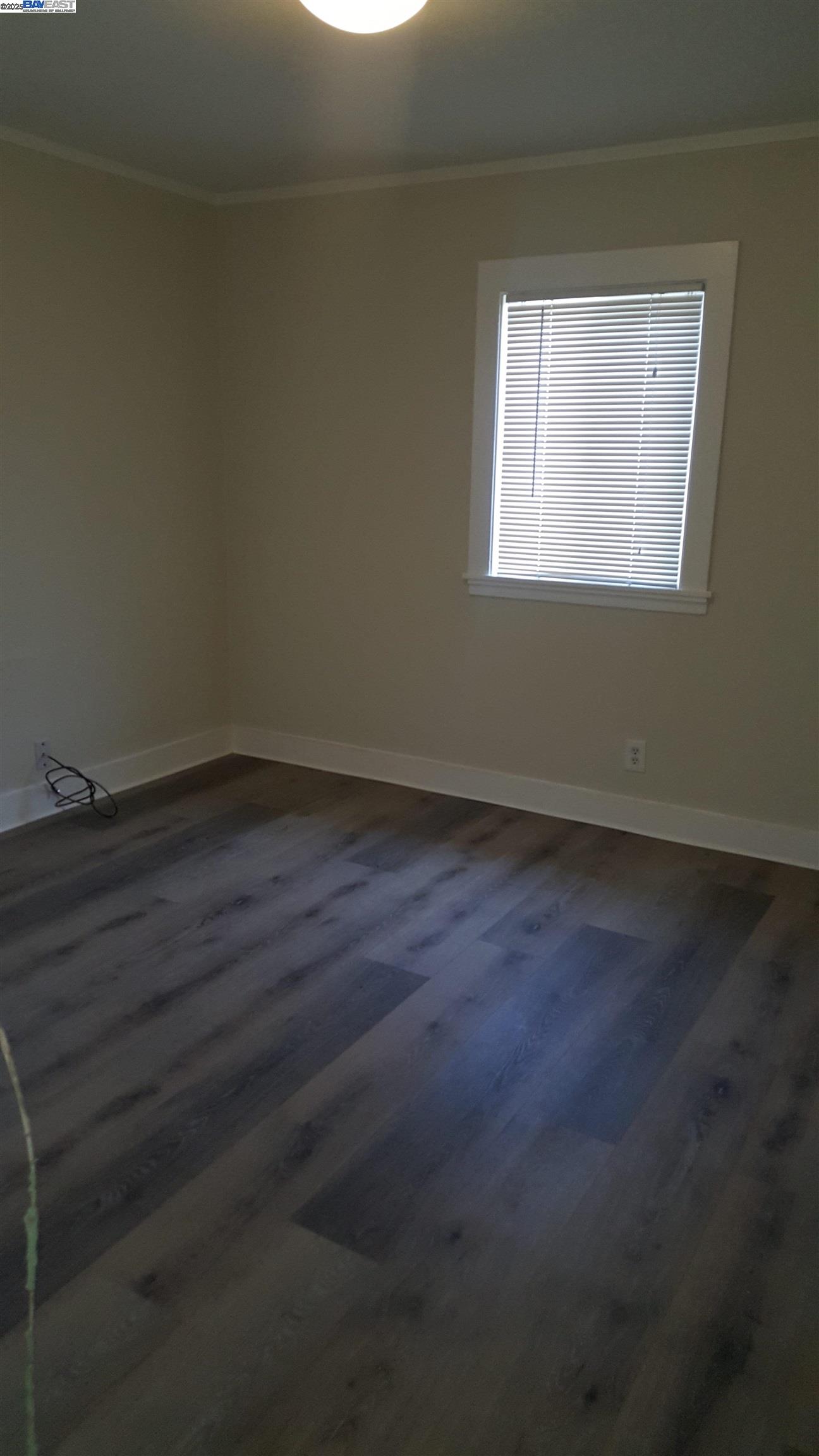 Detail Gallery Image 9 of 14 For Santa Rita St, Oakland,  CA 94601 - 2 Beds | 1 Baths