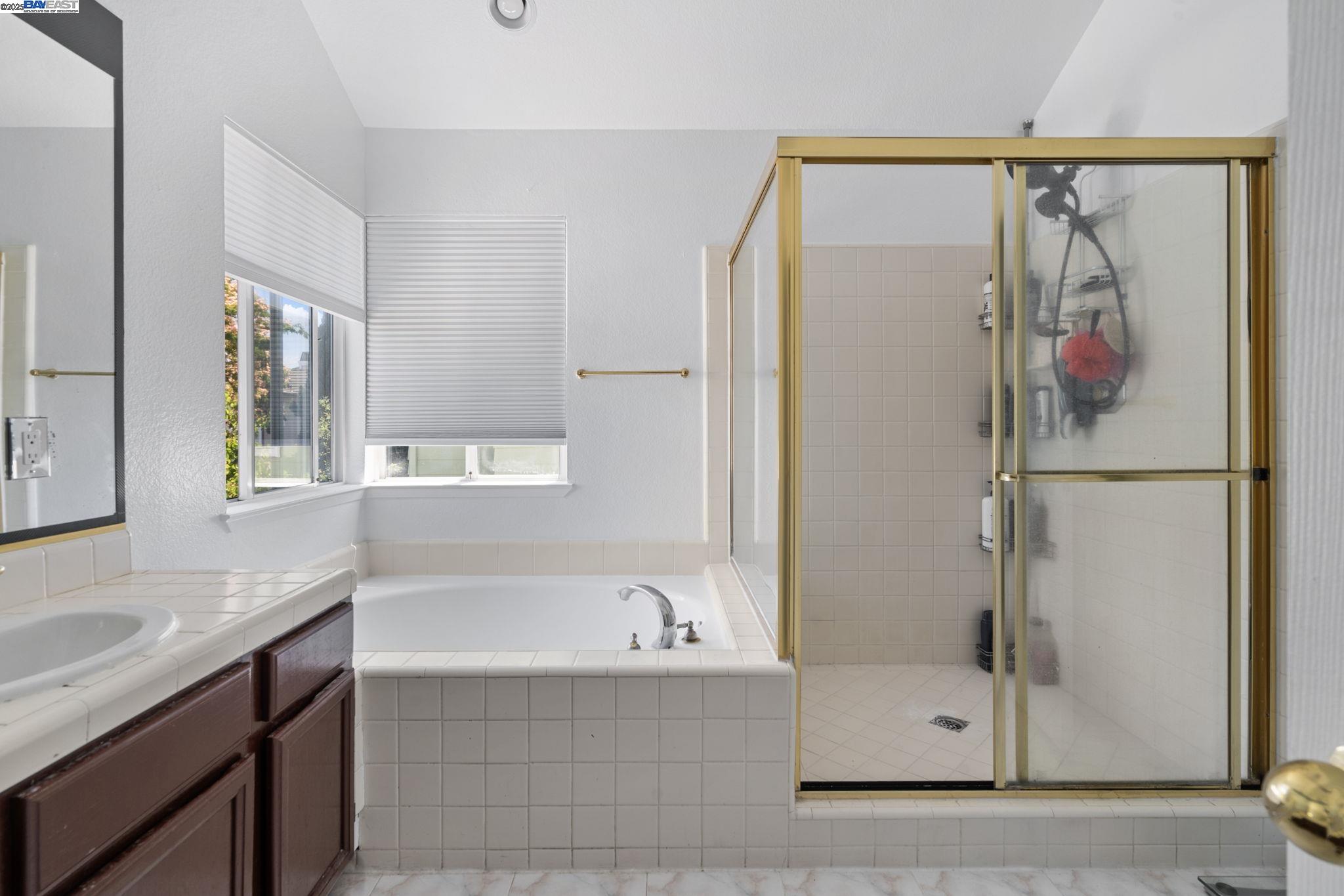 Detail Gallery Image 32 of 37 For 33228 Jamie Cir, Fremont,  CA 94555 - 4 Beds | 2/1 Baths