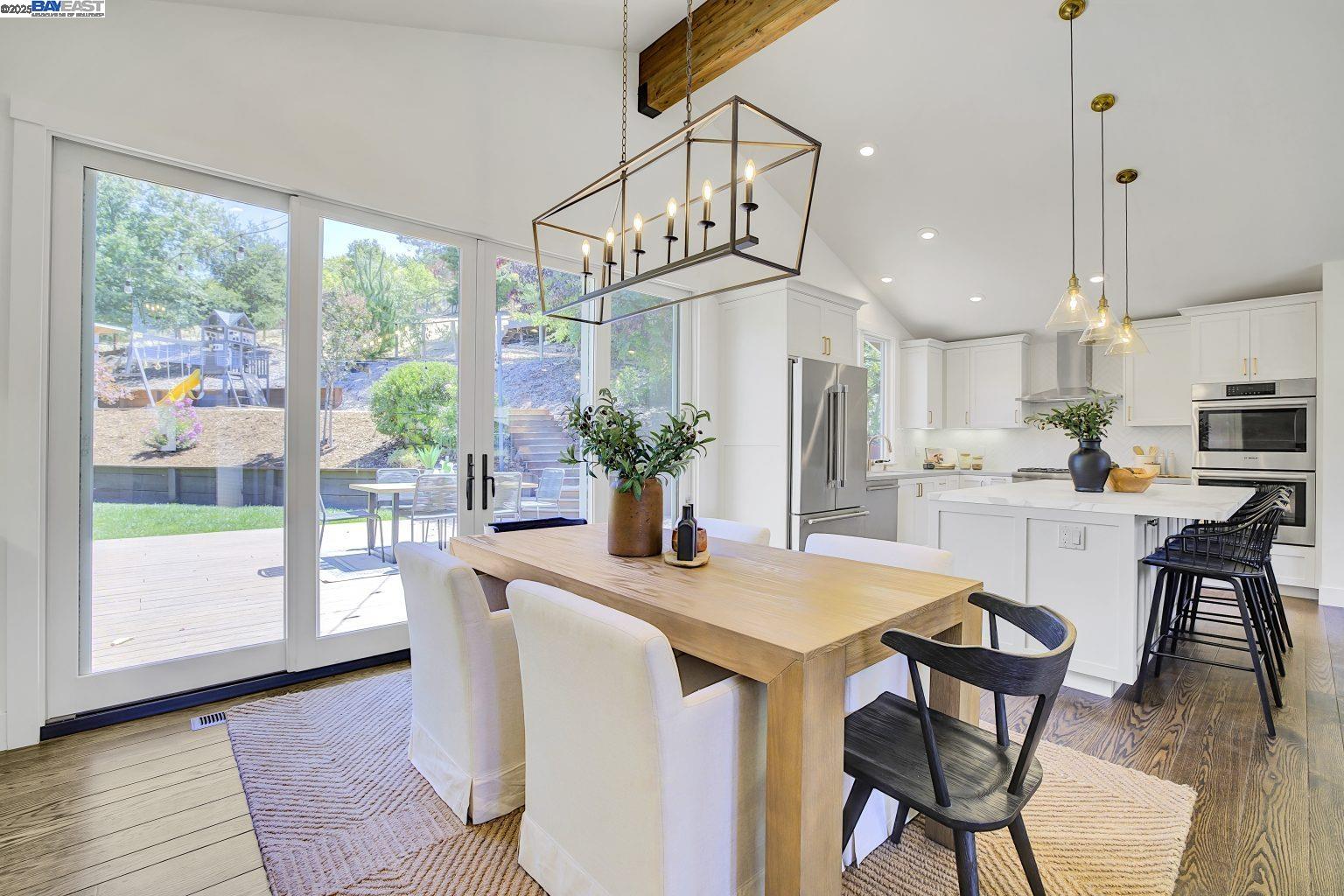 Detail Gallery Image 18 of 55 For 382 Castello Rd, Lafayette,  CA 94549 - 3 Beds | 2/1 Baths