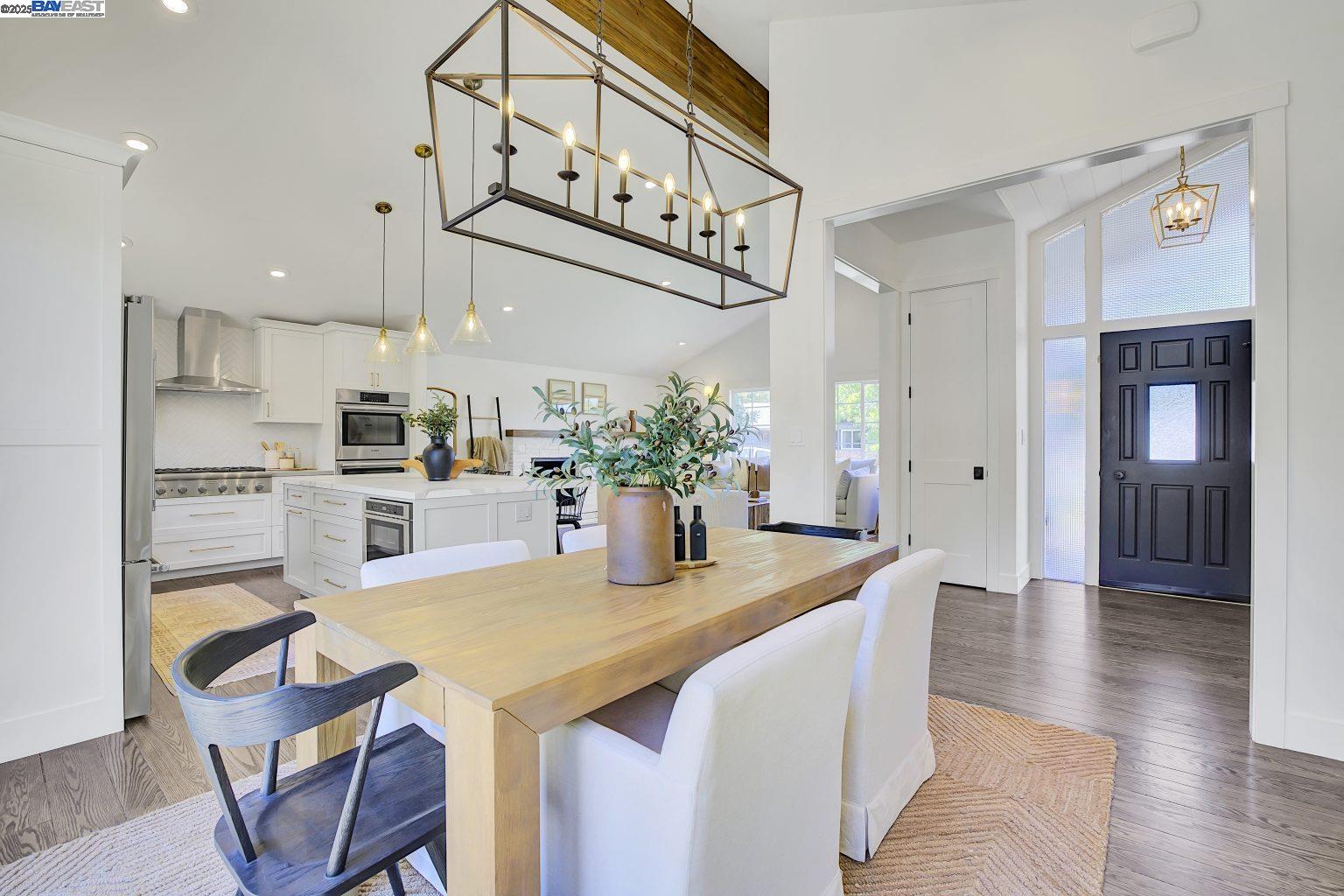 Detail Gallery Image 19 of 55 For 382 Castello Rd, Lafayette,  CA 94549 - 3 Beds | 2/1 Baths
