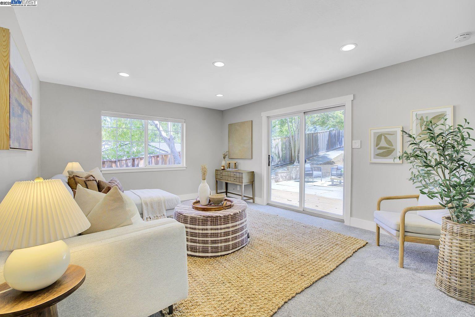 Detail Gallery Image 21 of 55 For 382 Castello Rd, Lafayette,  CA 94549 - 3 Beds | 2/1 Baths